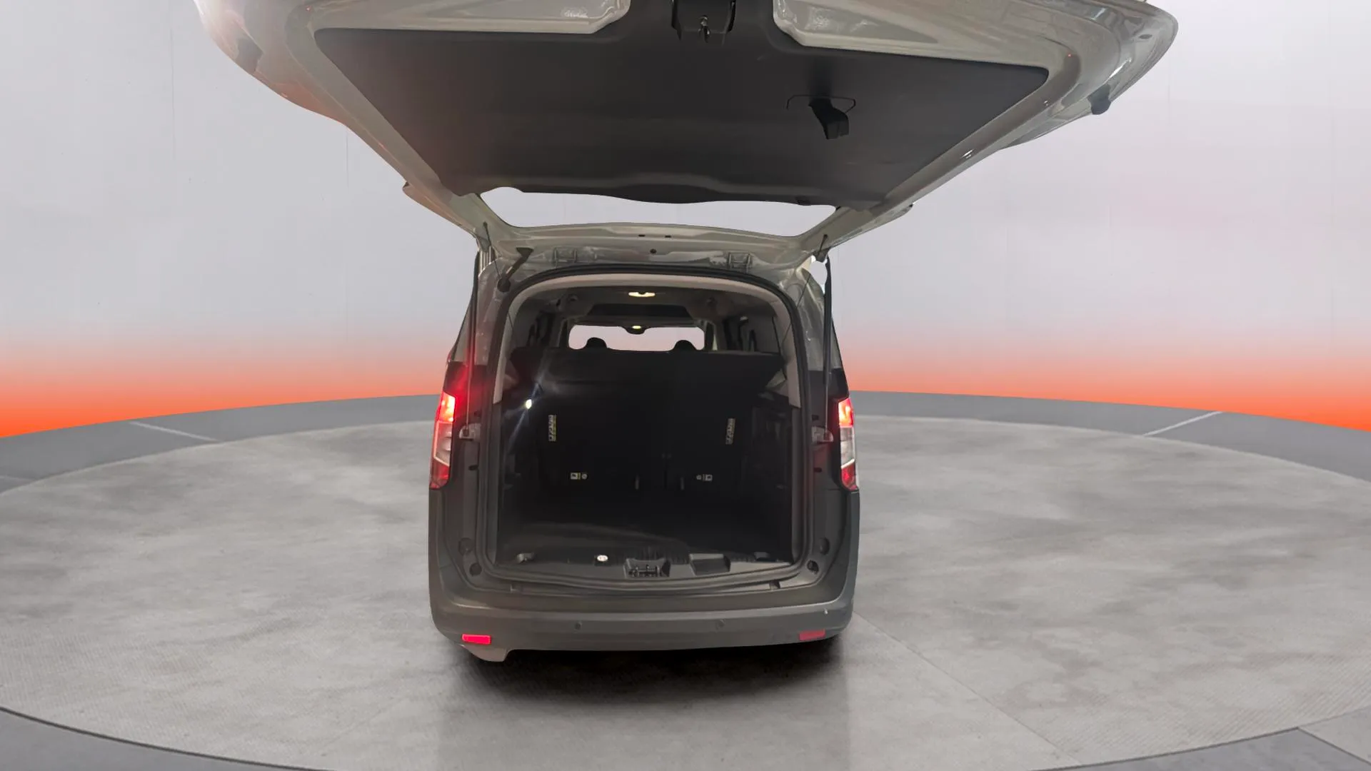 Ford Tourneo Courier 1.0 EcoBoost Active - foto 9