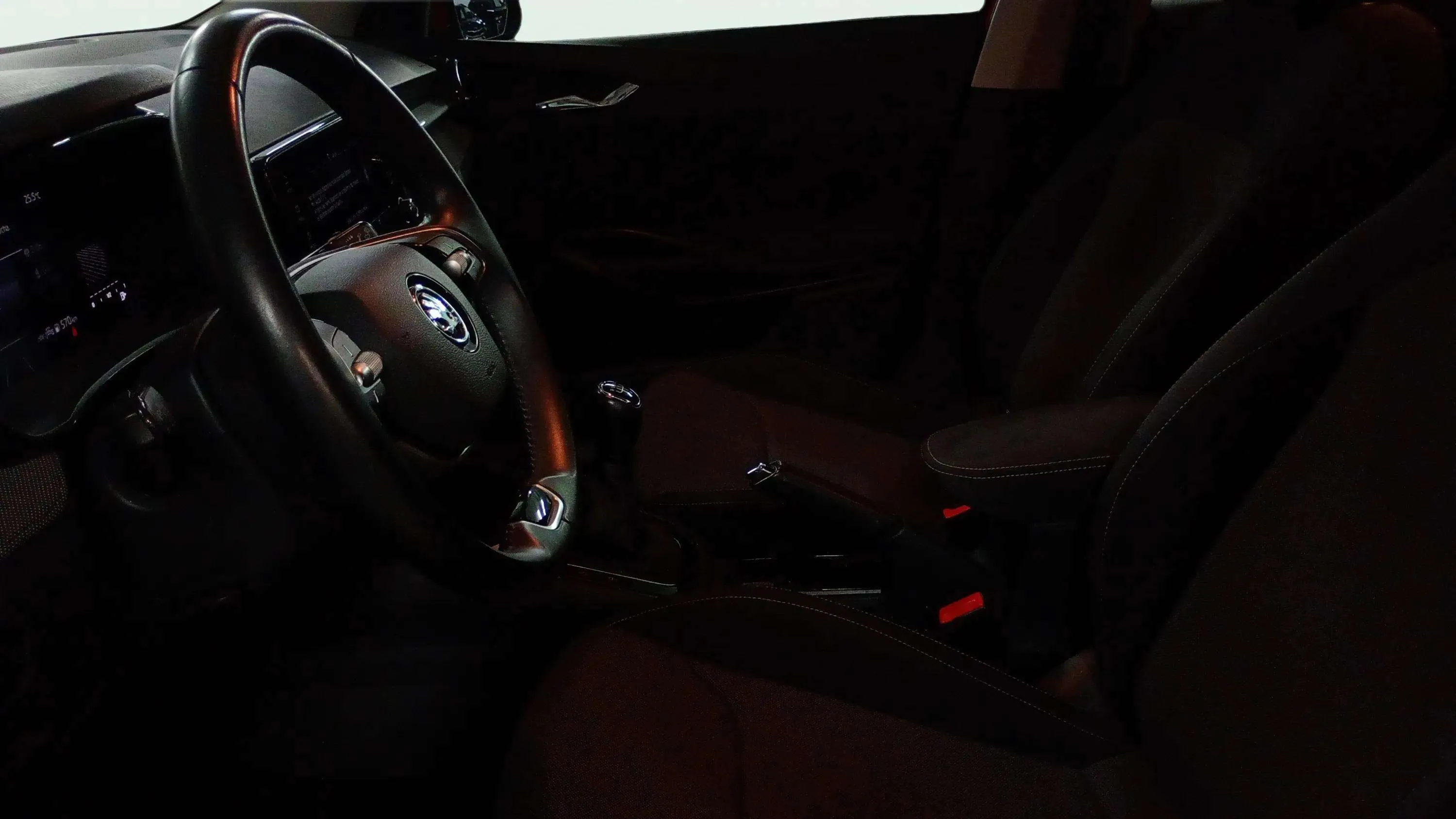 Škoda Fabia 1.0 TSI Selection - foto 7