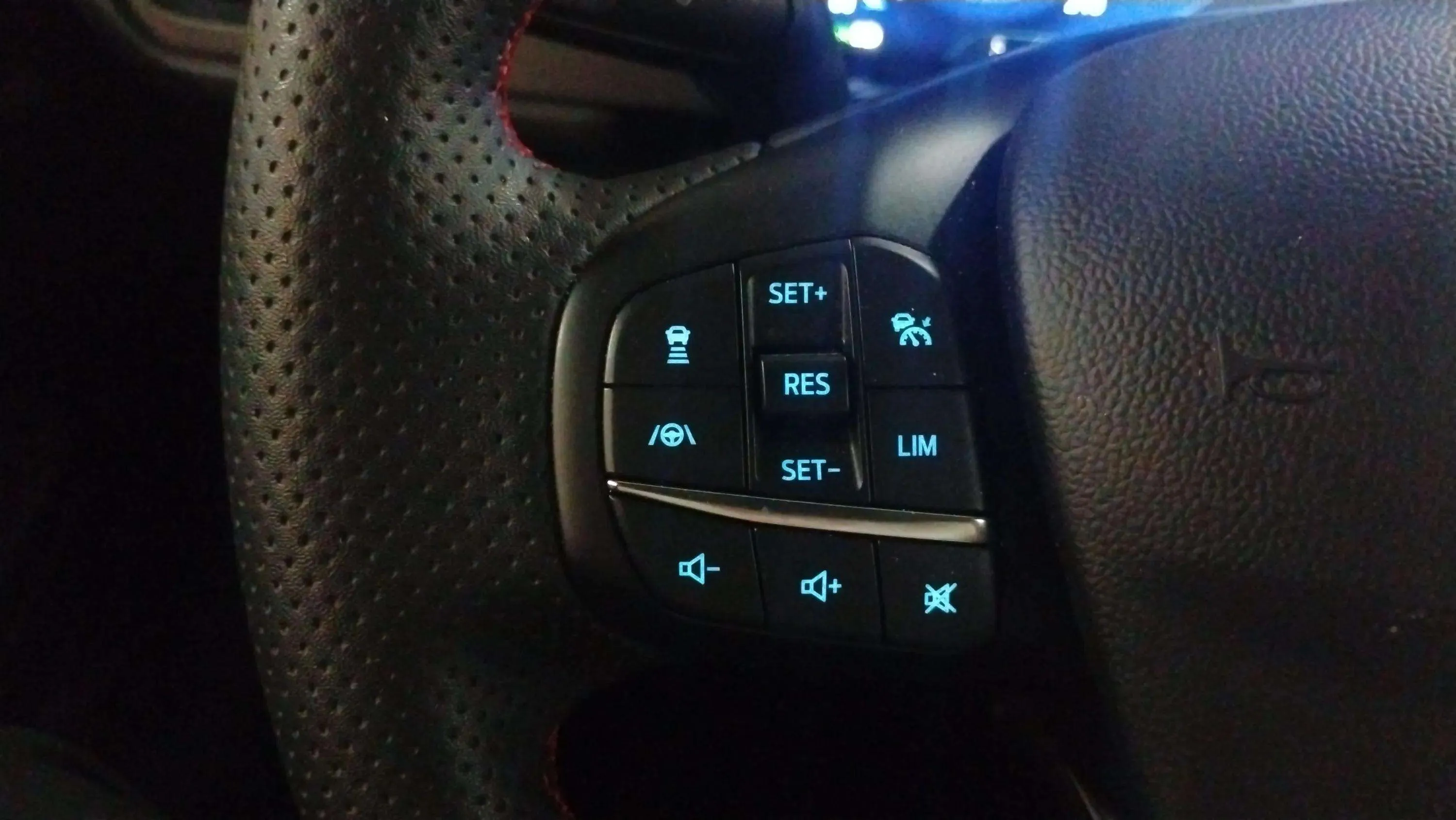 Ford Kuga ST-Line X 2.5 Duratec PHEV - foto 21