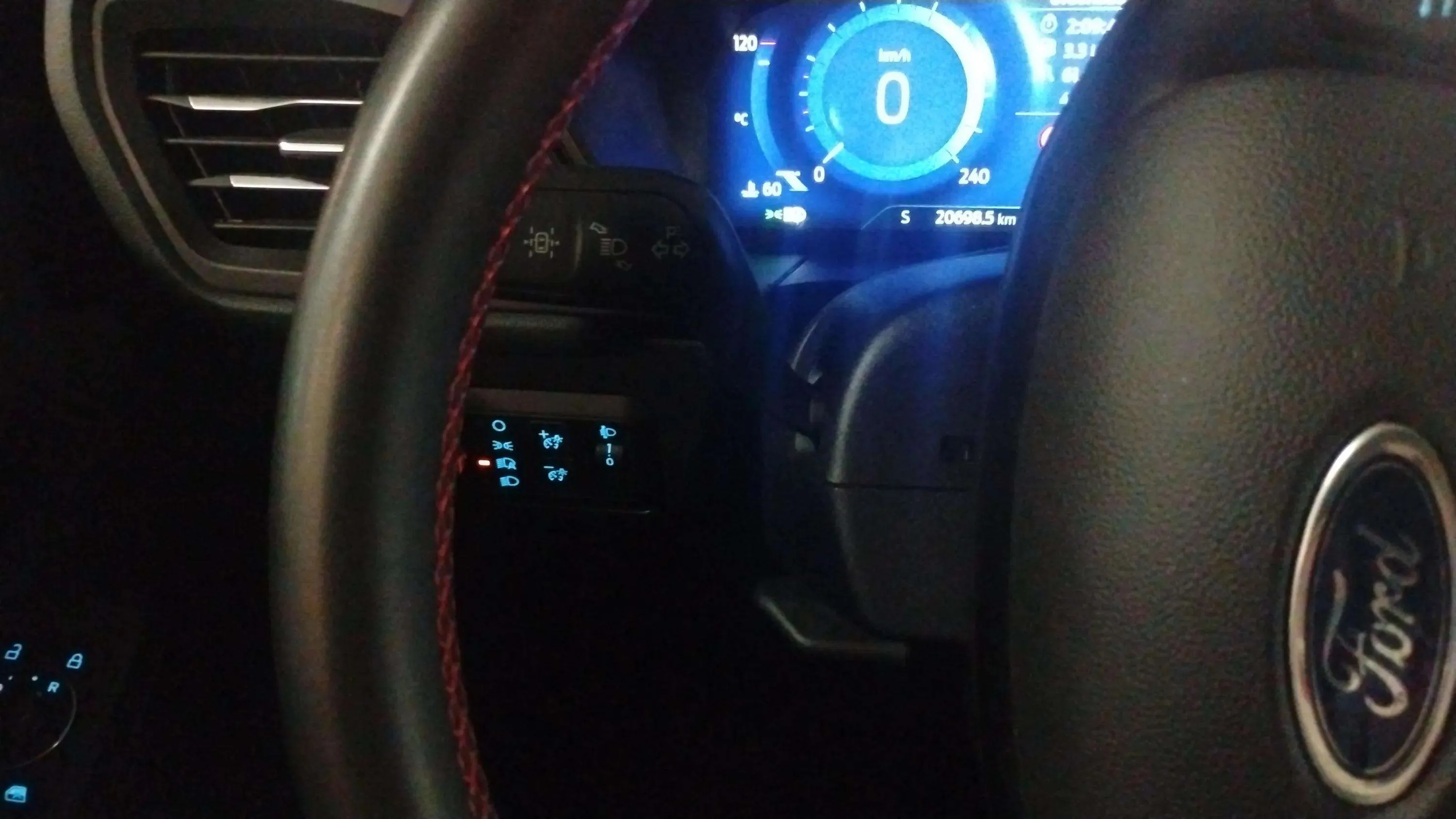 Ford Kuga ST-Line X 2.5 Duratec PHEV - foto 23