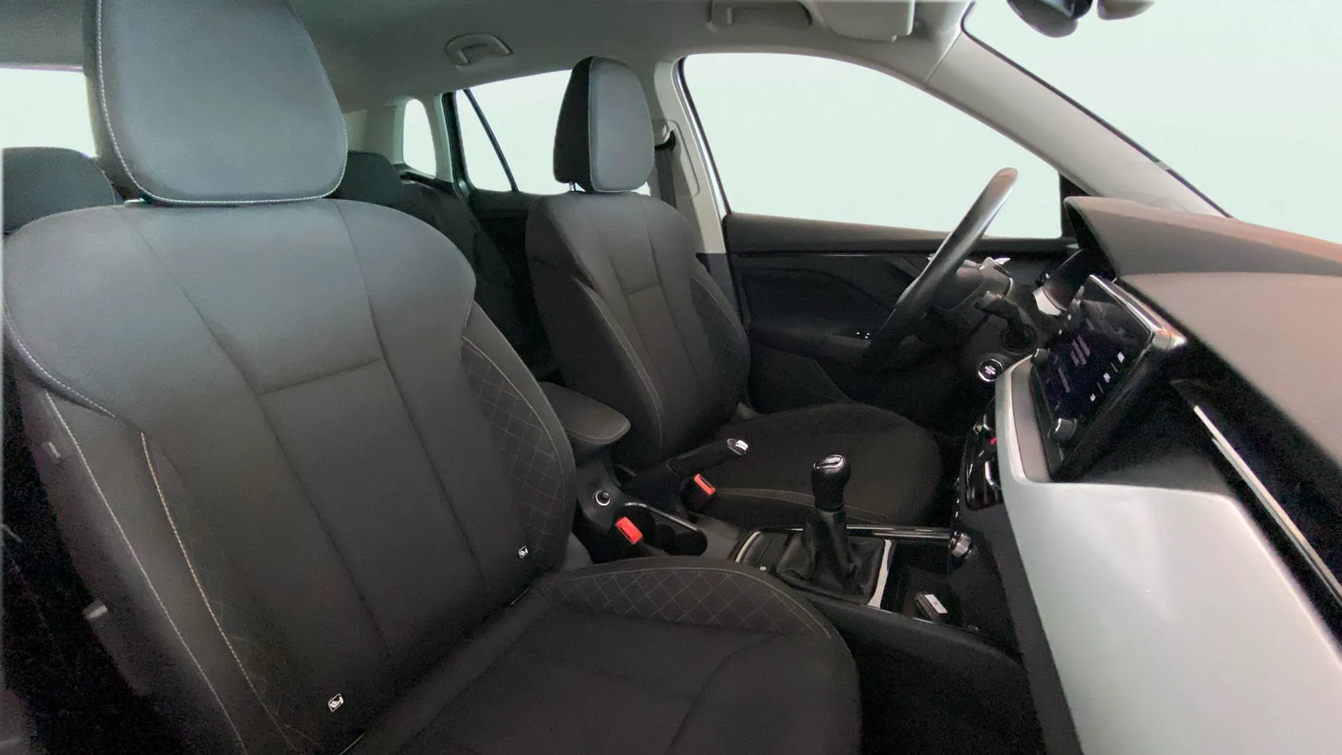 Škoda Kamiq 1.0 TSI Ambition - foto 11