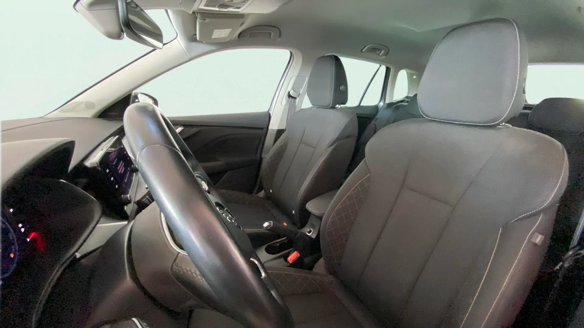 Škoda Kamiq 1.0 TSI Ambition - foto 10
