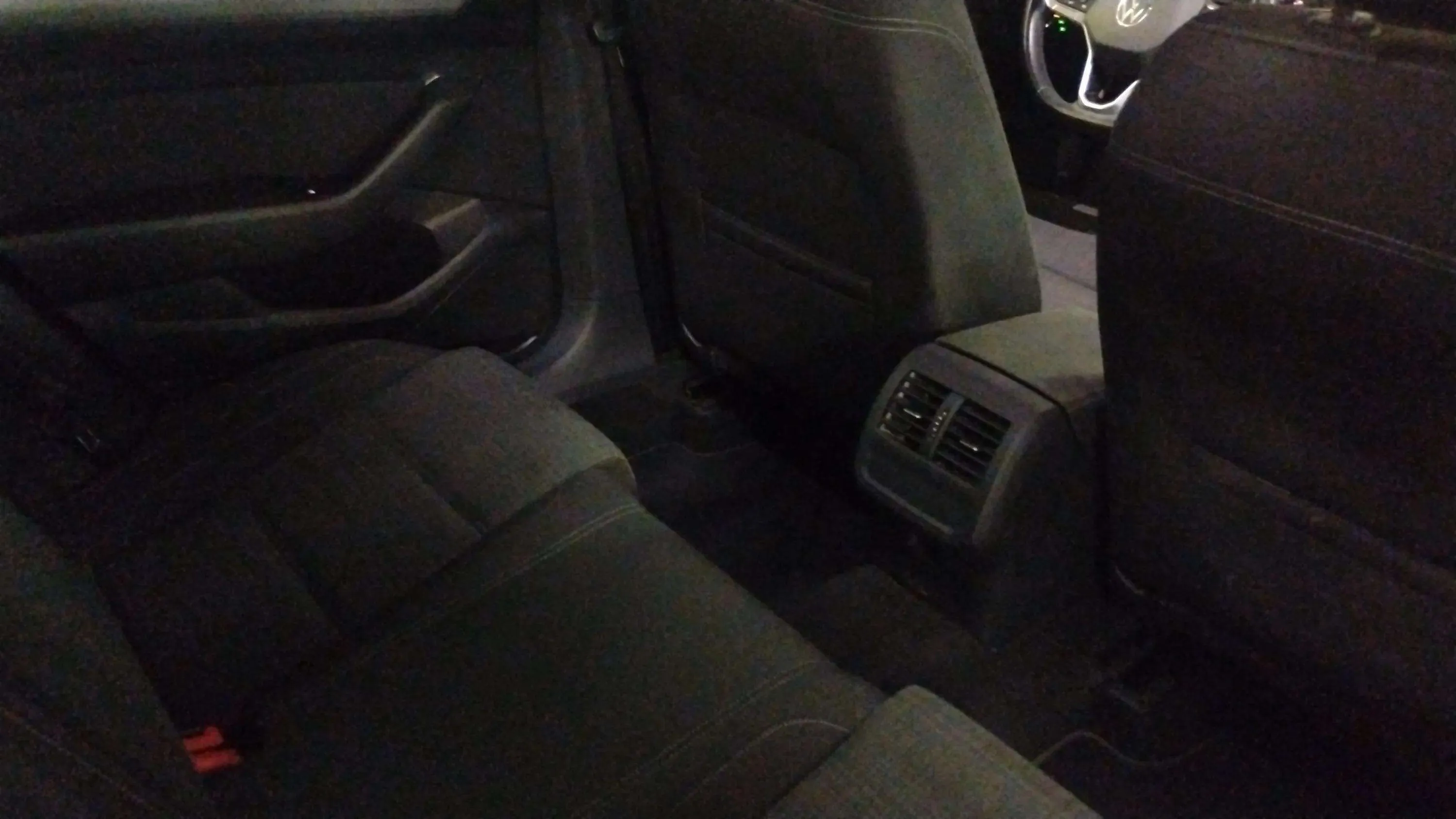 Volkswagen Passat Executive 2.0 TDI - foto 11