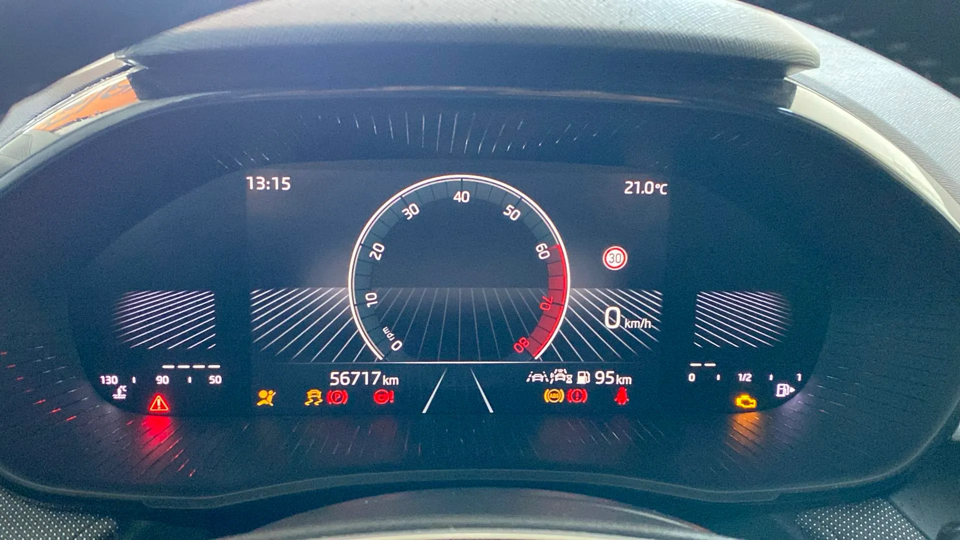 Škoda Fabia 1.0 TSI Selection - foto 15
