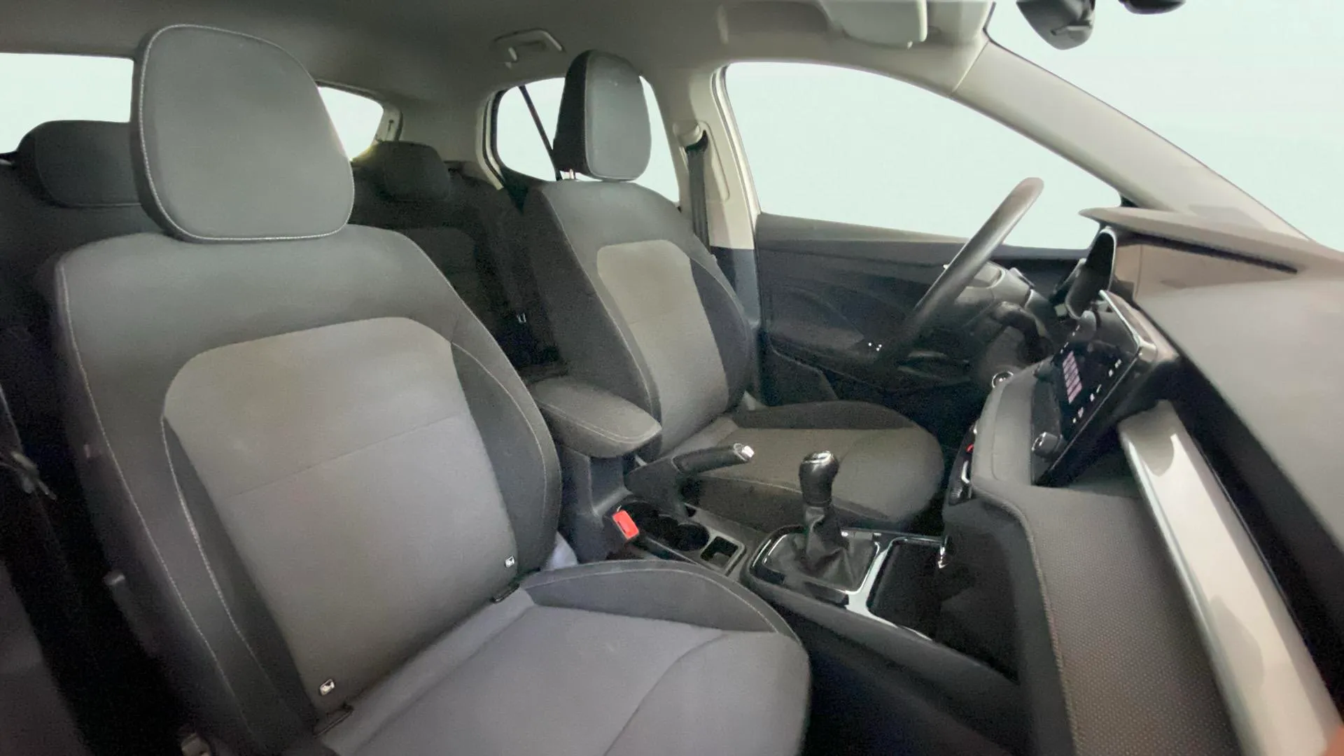 Škoda Fabia 1.0 TSI Selection - foto 11