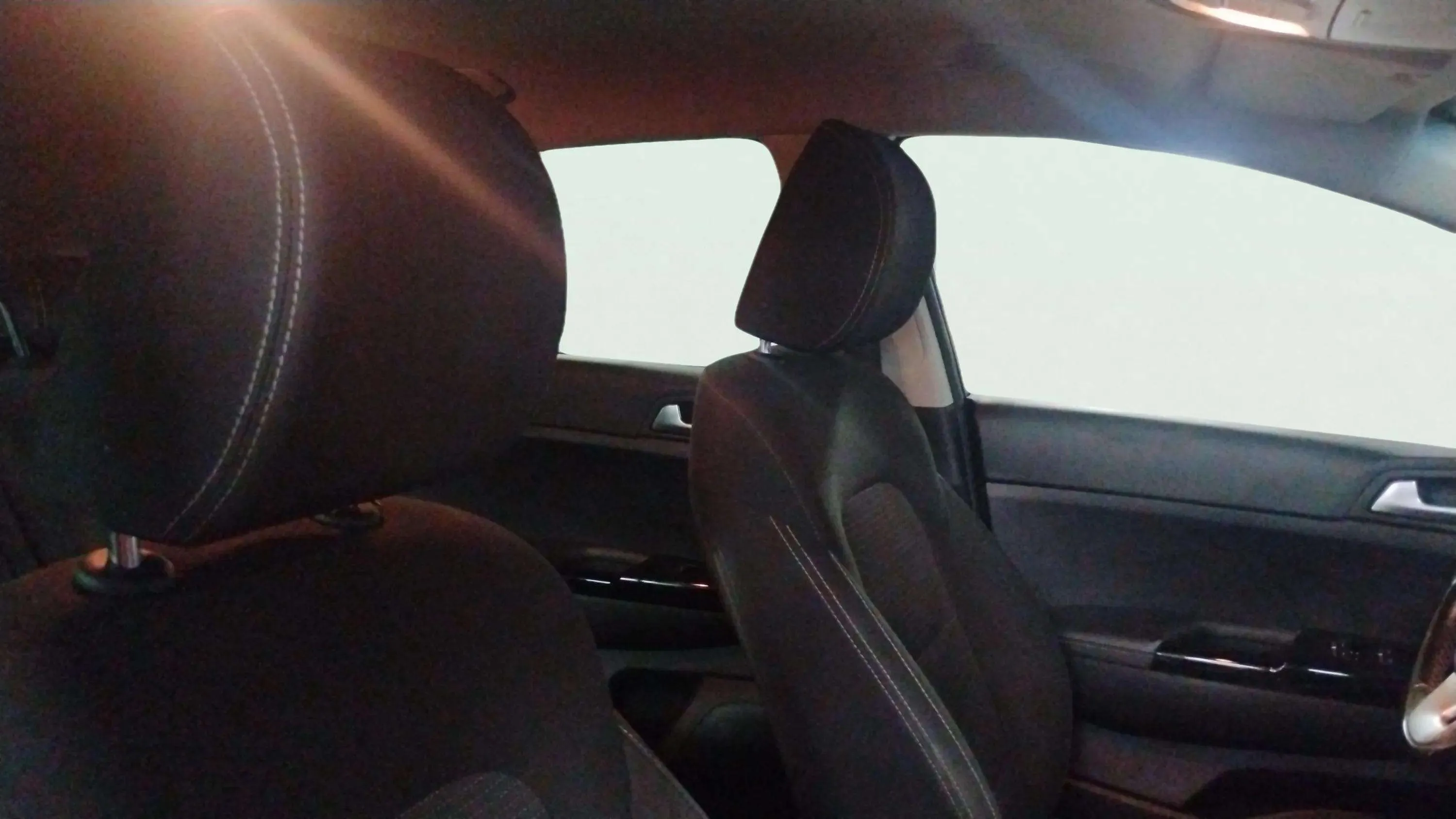 Kia Sportage 1.6 MHEV Concept 4x2 - foto 15