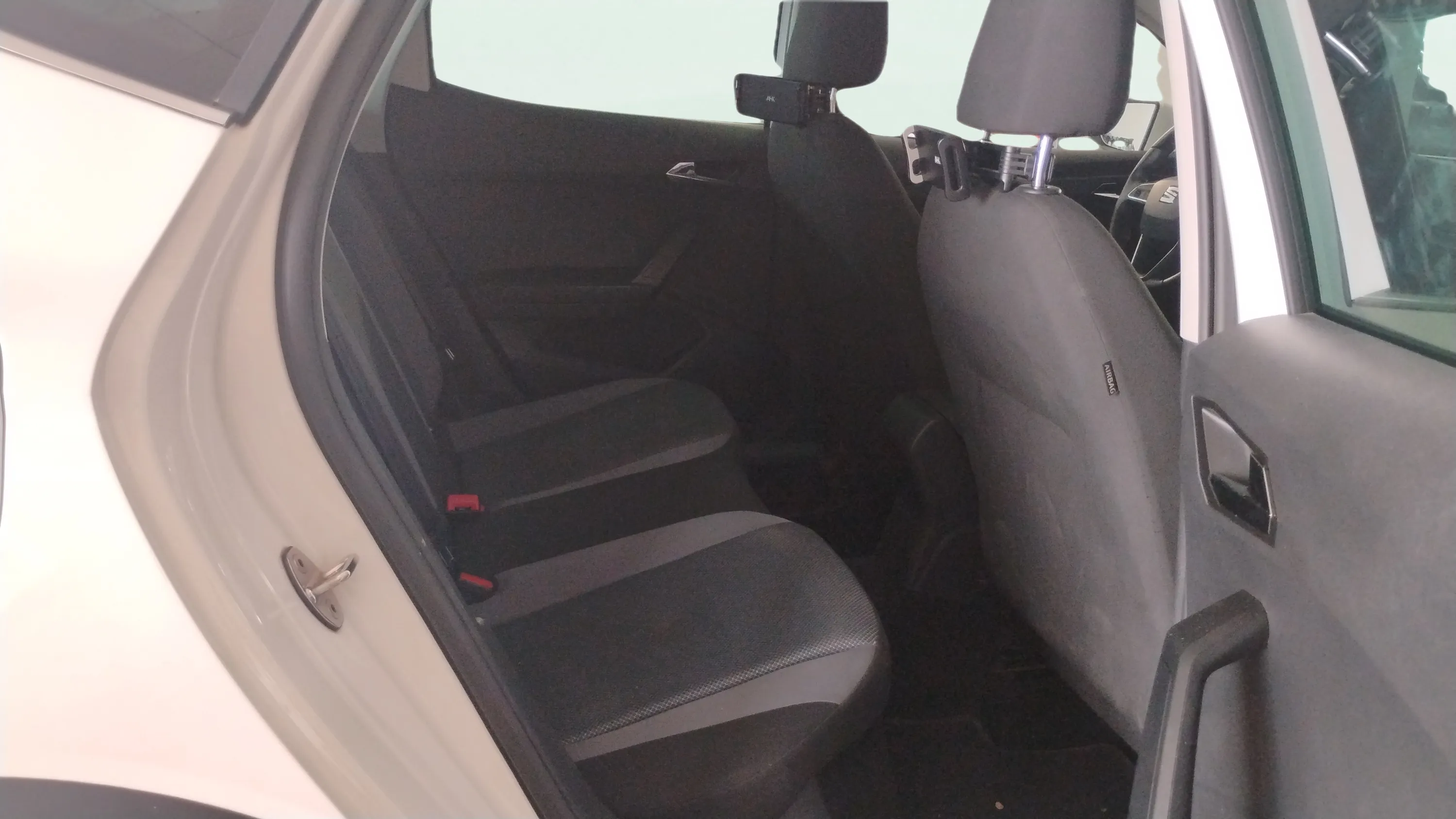 SEAT Arona 1.0 TSI Style Ecomotive - foto 14