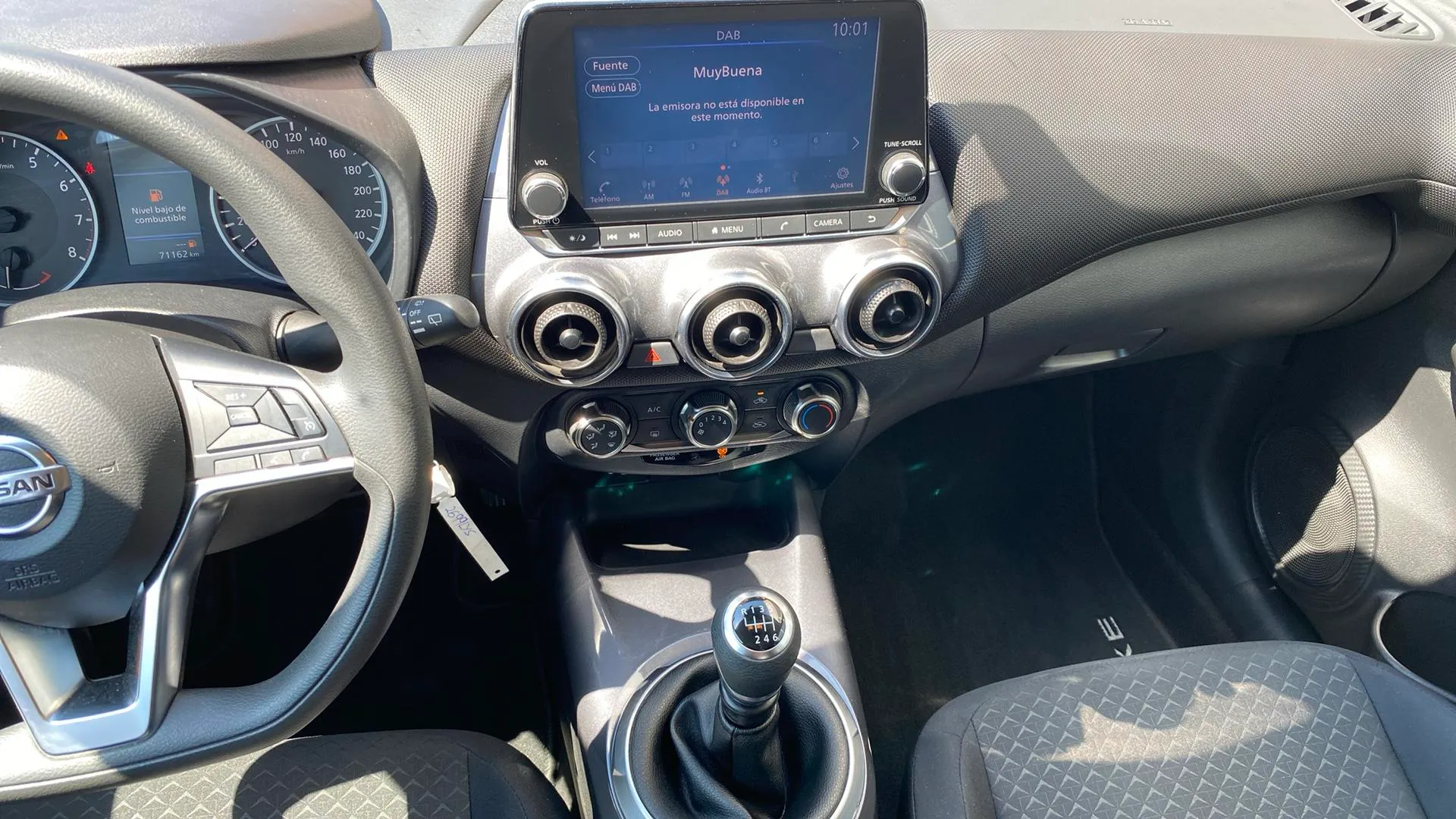 Nissan Juke DIG-T Acenta - foto 22
