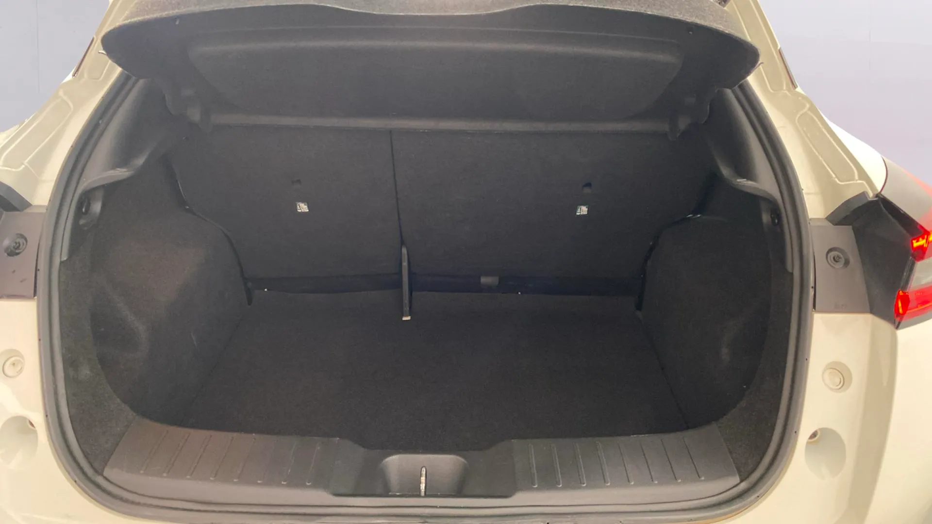 Nissan Juke DIG-T Acenta - foto 12
