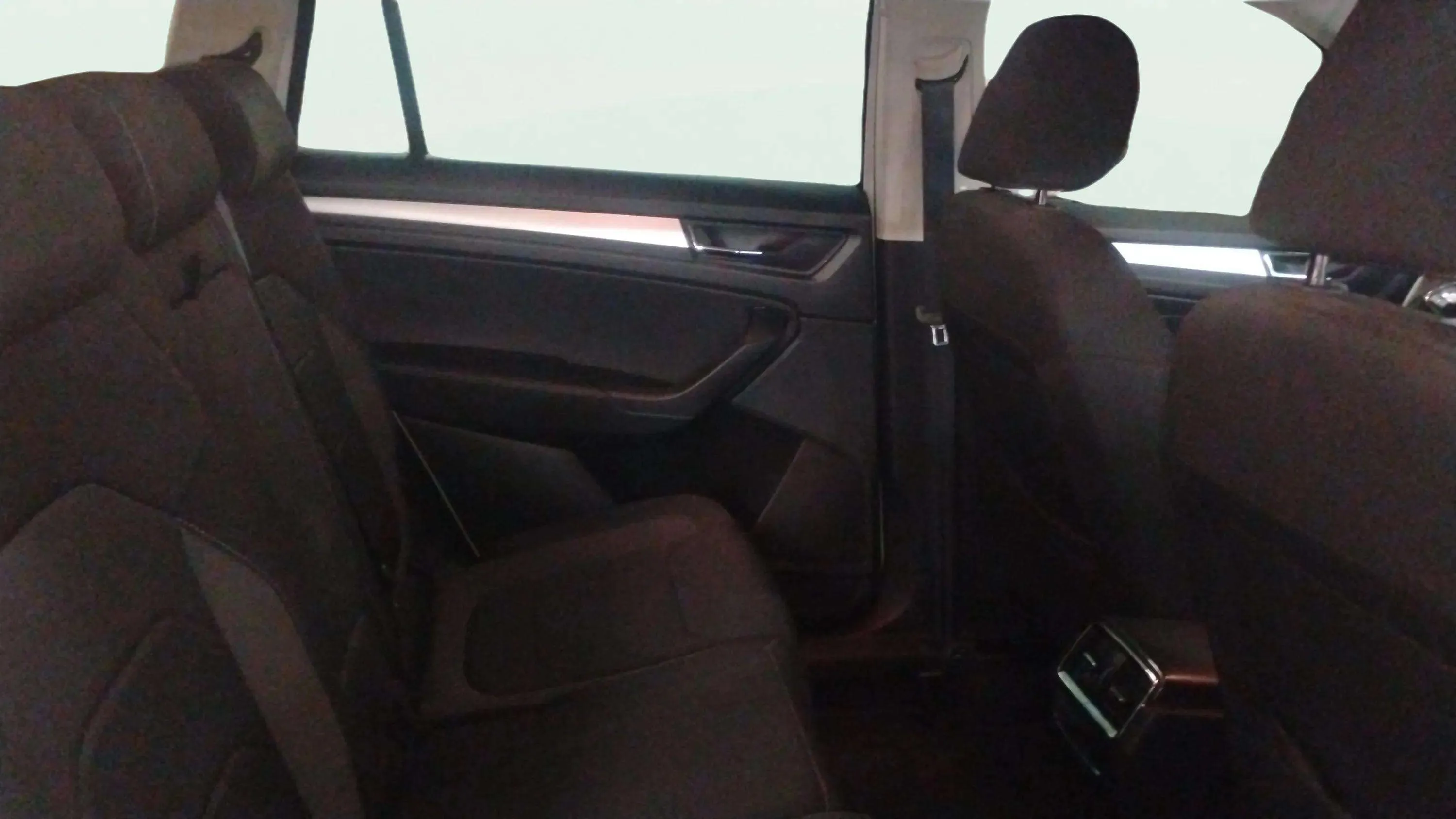 Škoda Kodiaq 2.0 TDI DSG 4x2 Ambition - foto 16