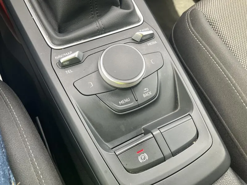 Audi Q2 Sport 30 TFSI - foto 36