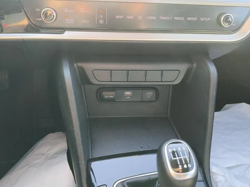 Kia Sportage 2022 todoterreno 1.6 T-GDi MHEV Drive 4x2 - foto 38