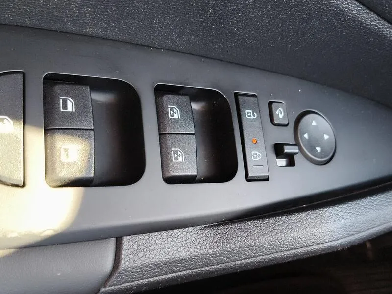 Kia Sportage 2022 todoterreno 1.6 T-GDi MHEV Drive 4x2 - foto 30