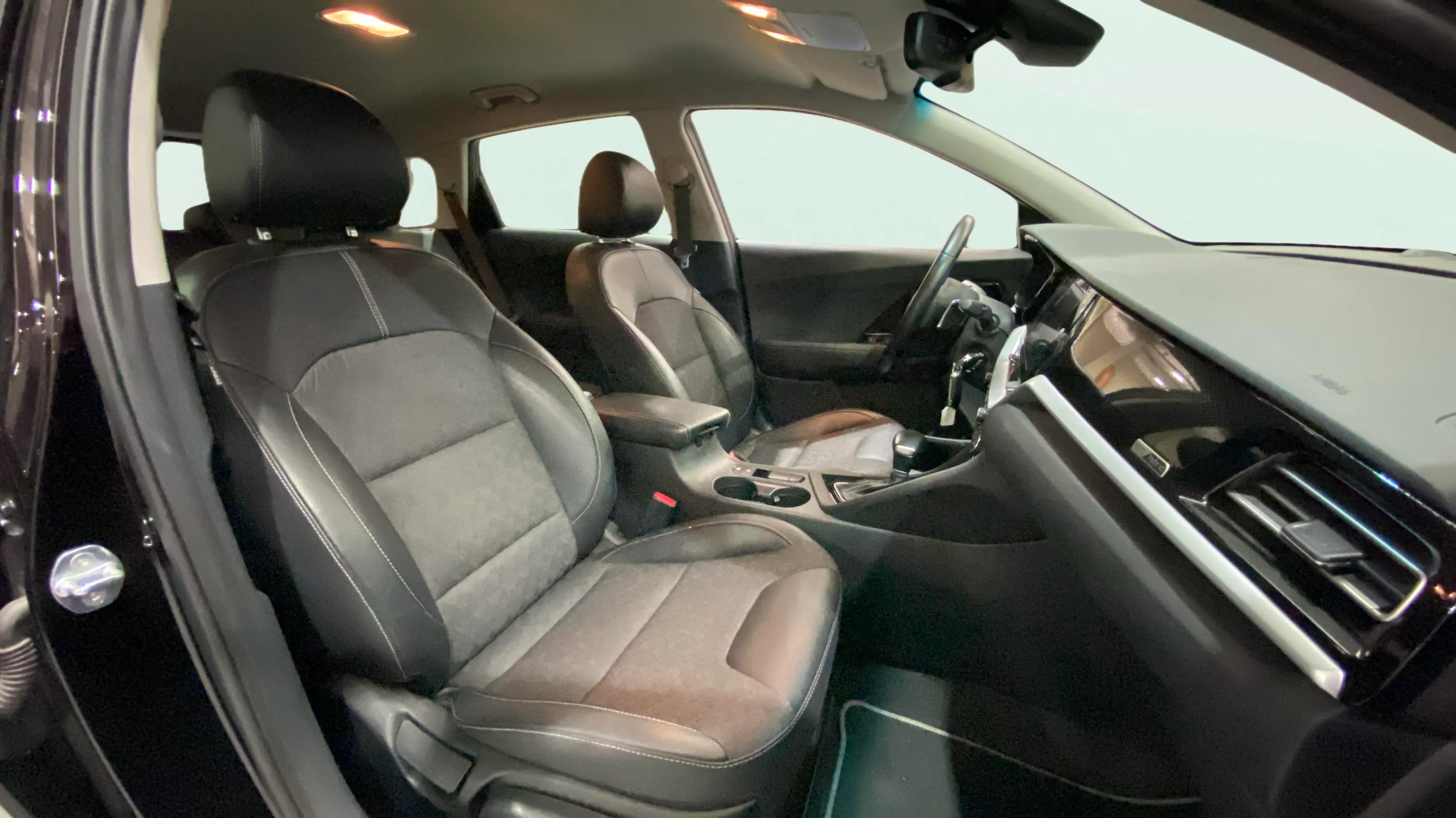 Kia Niro 1.6 GDi HEV Drive - foto 11