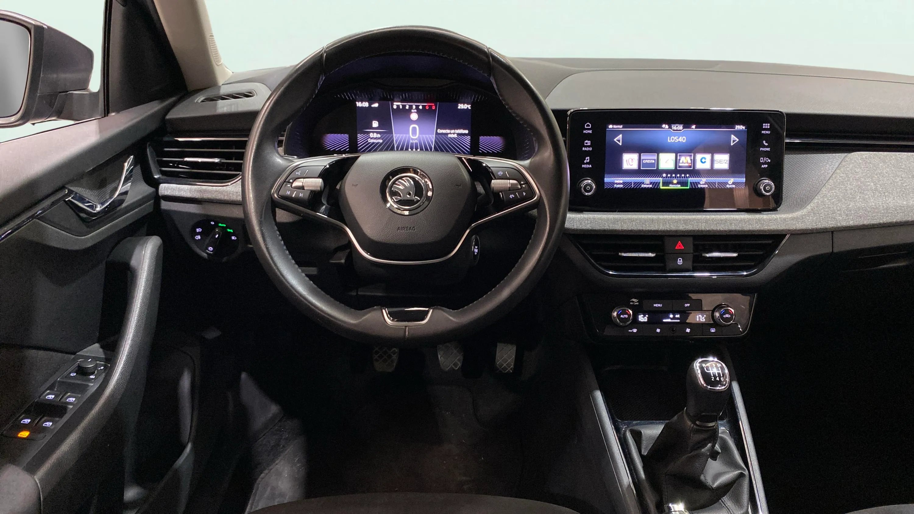 Škoda Kamiq 1.0 TSI Selection - foto 15