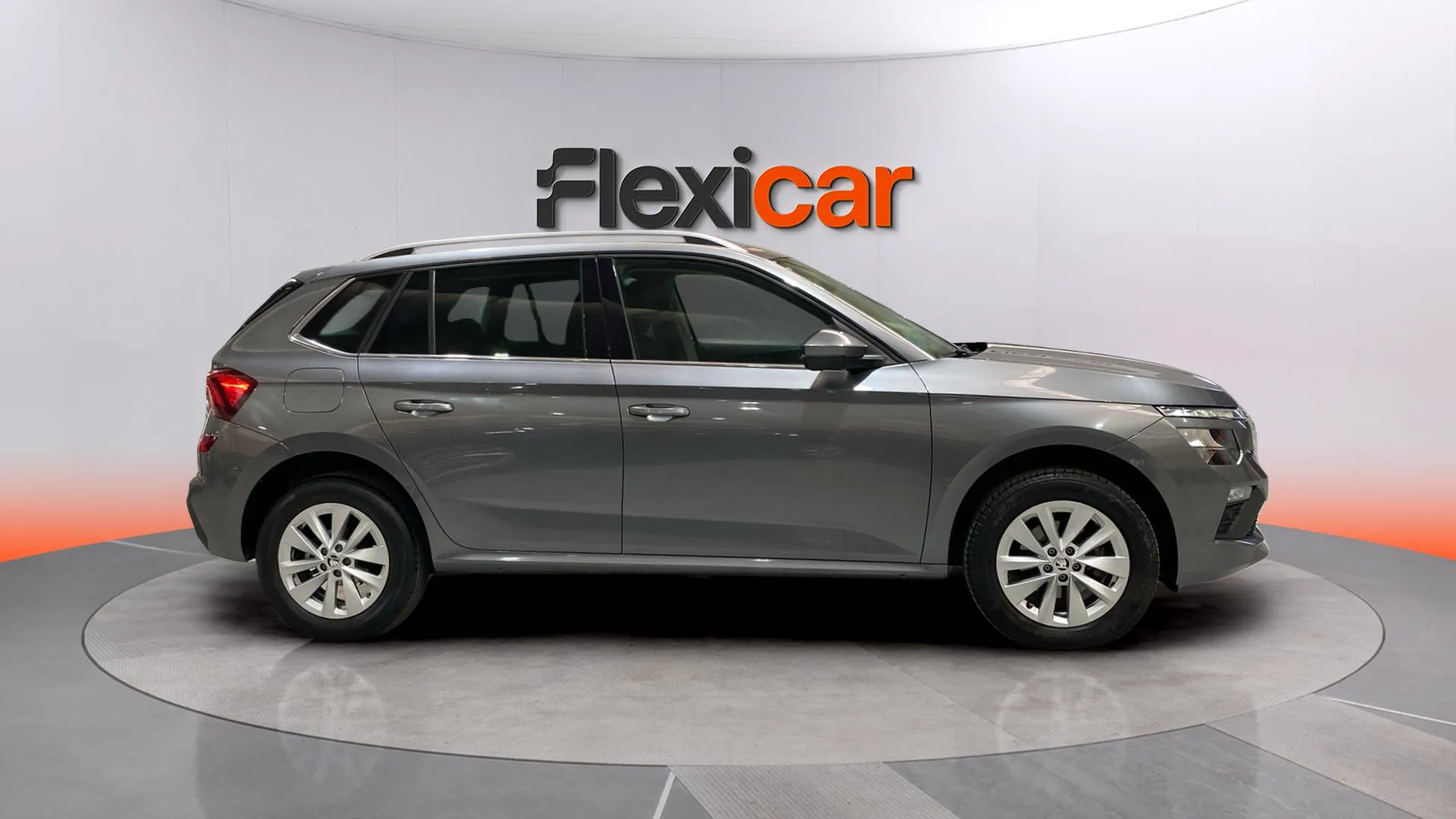 Škoda Kamiq 1.0 TSI Selection - foto 8