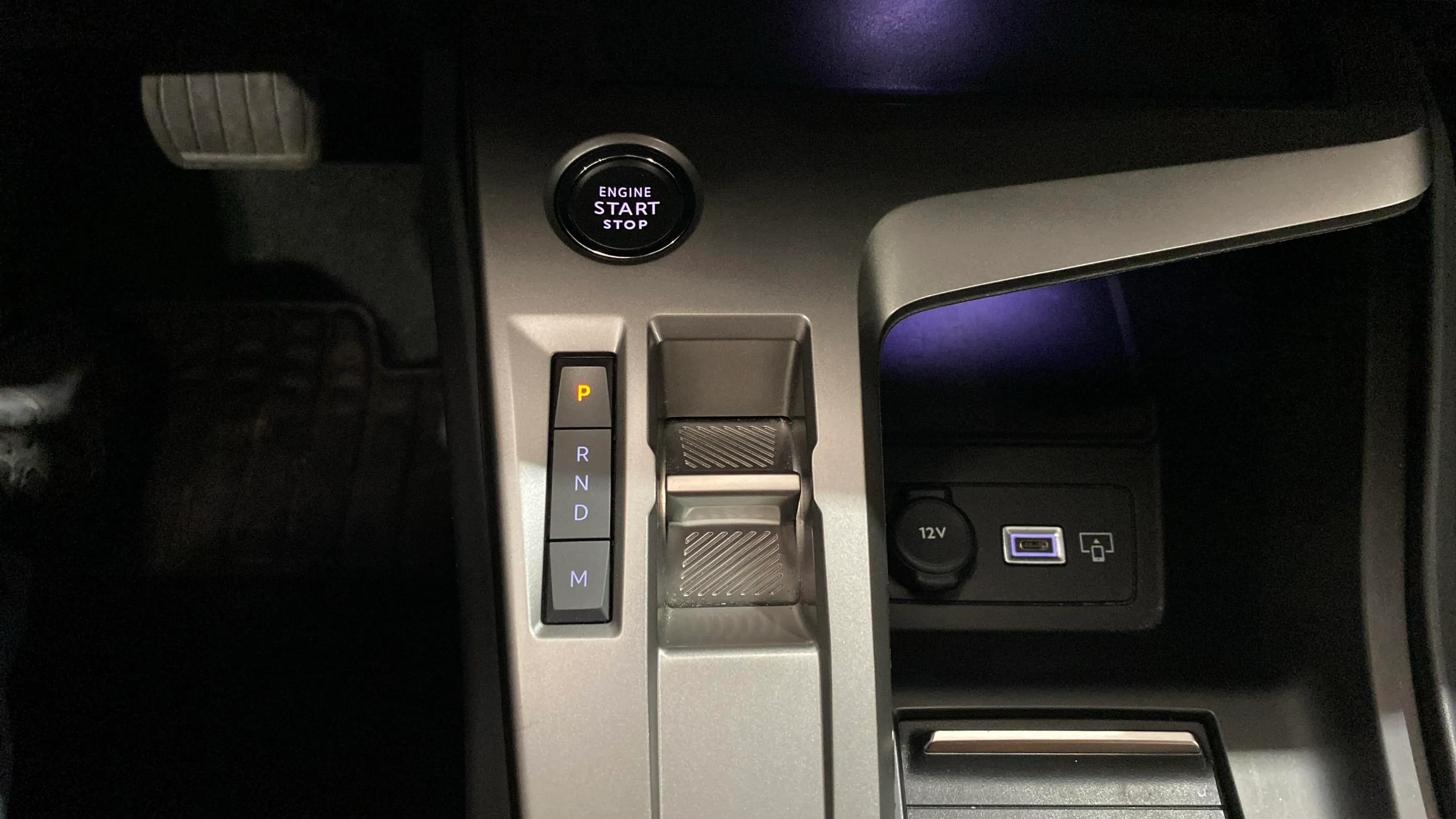 Peugeot 308 Allure BlueHDi 130 EAT8 - foto 27