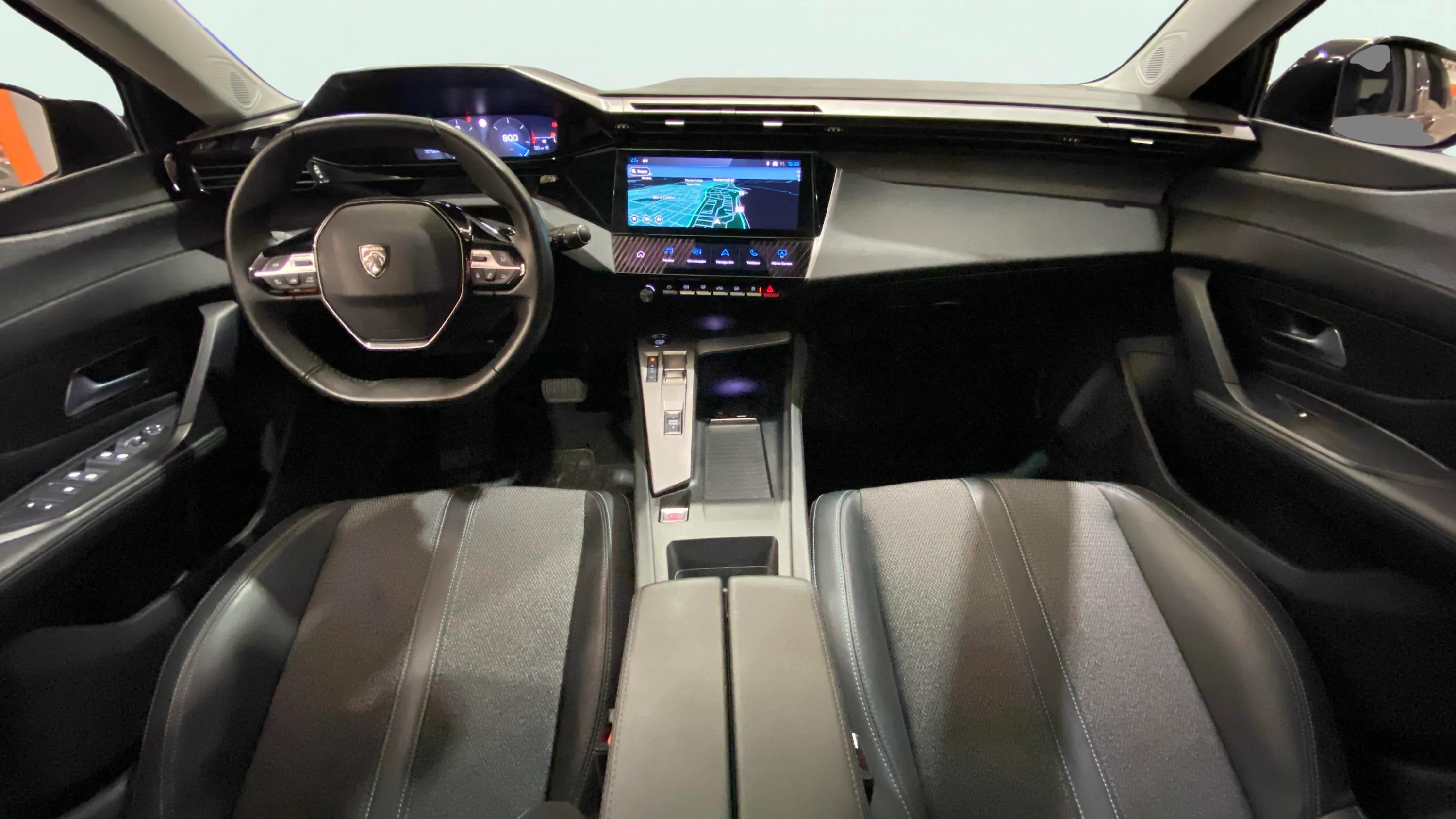 Peugeot 308 Allure BlueHDi 130 EAT8 - foto 13