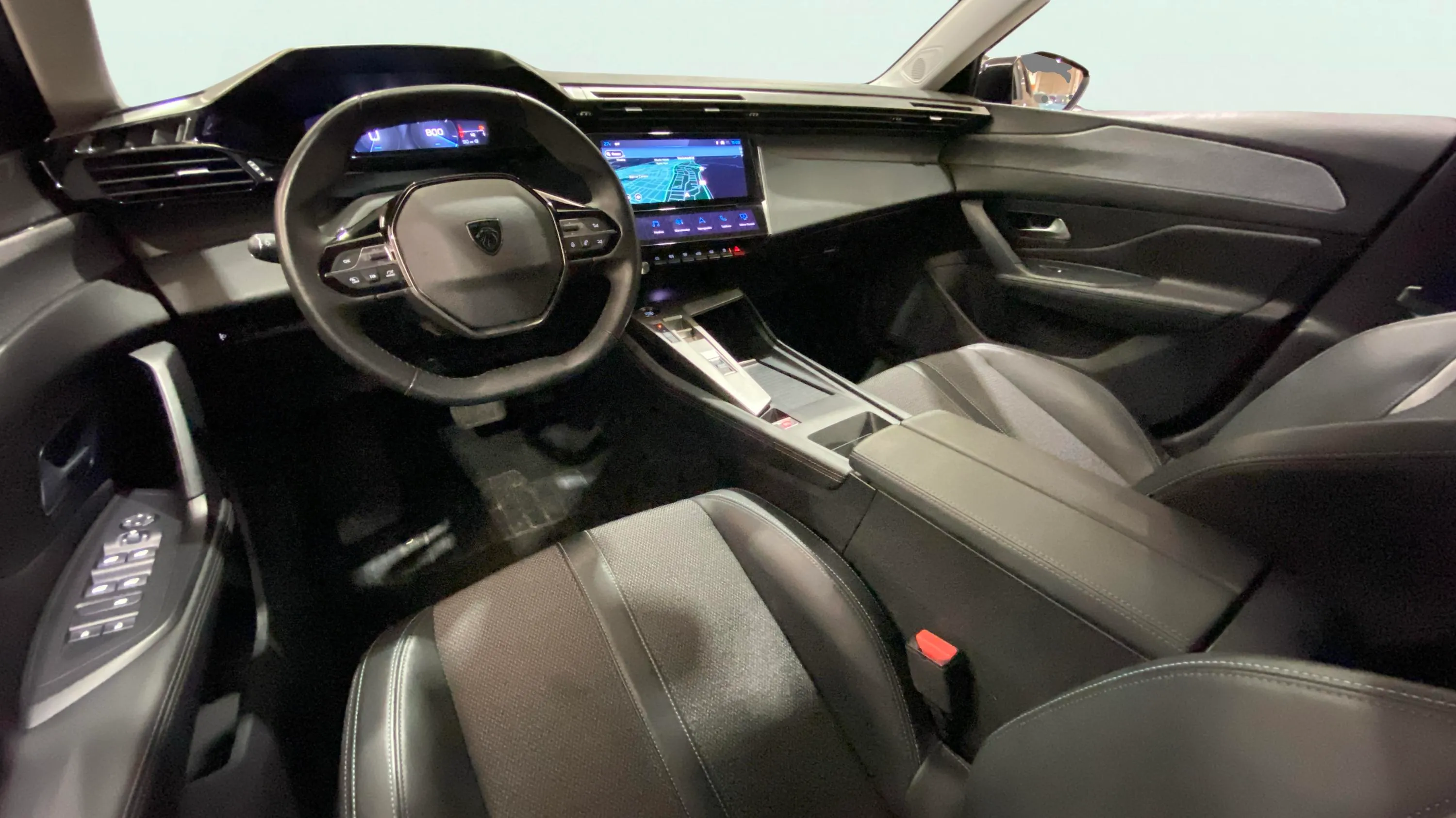 Peugeot 308 Allure BlueHDi 130 EAT8 - foto 28