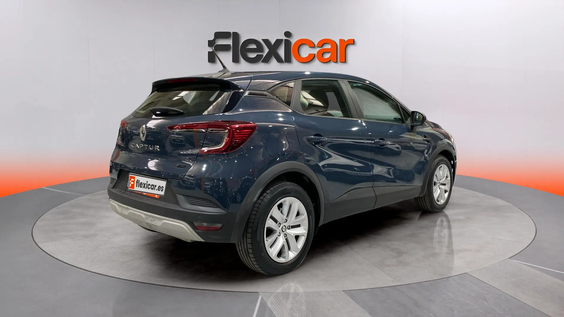 Renault Captur techno evolution E-Tech PHEV - foto 8