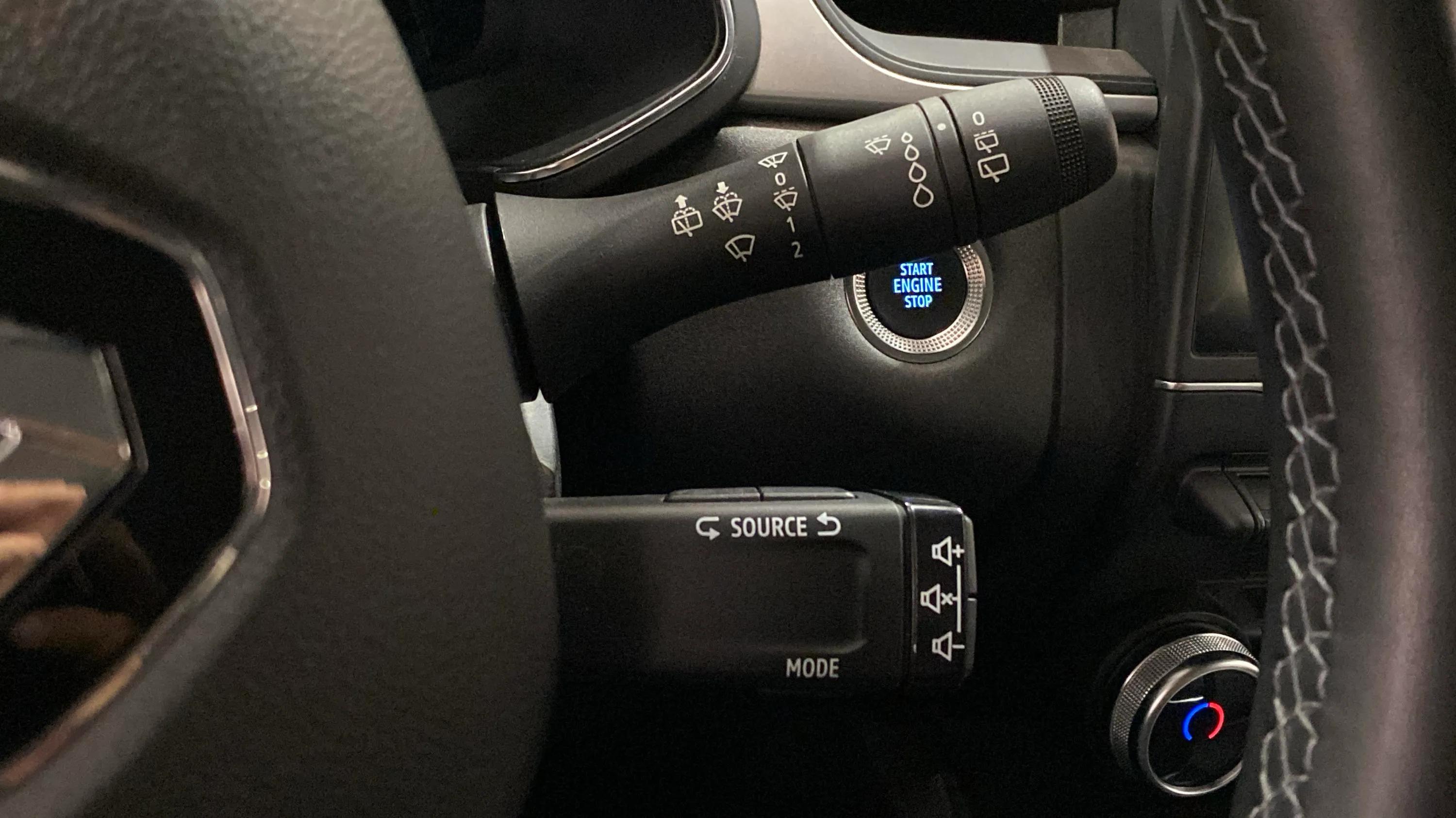 Renault Captur techno evolution E-Tech PHEV - foto 23
