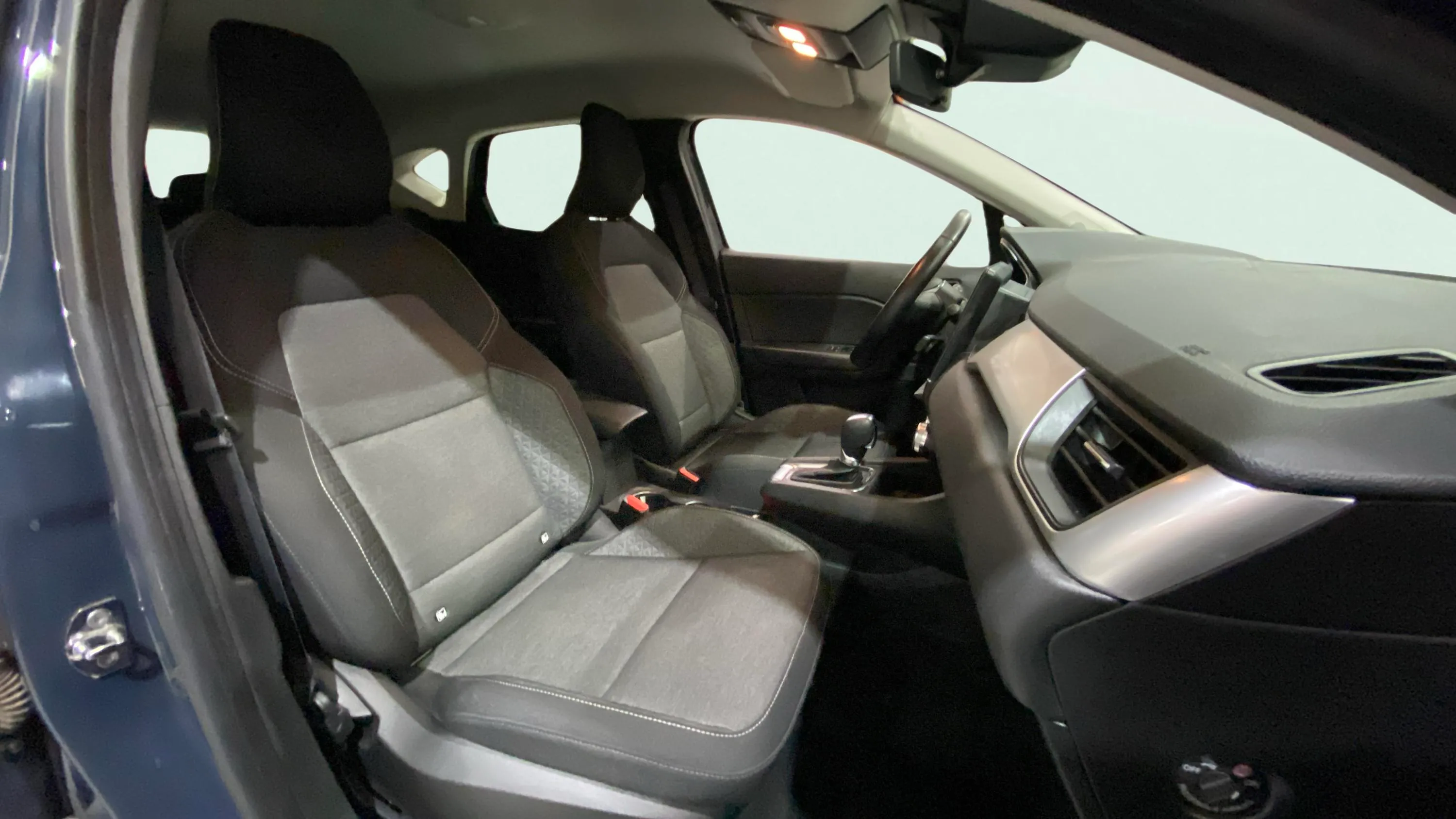 Renault Captur techno evolution E-Tech PHEV - foto 11