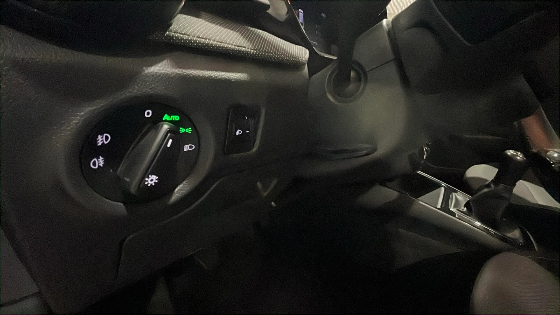 Škoda Fabia 1.0 TSI Selection - foto 16