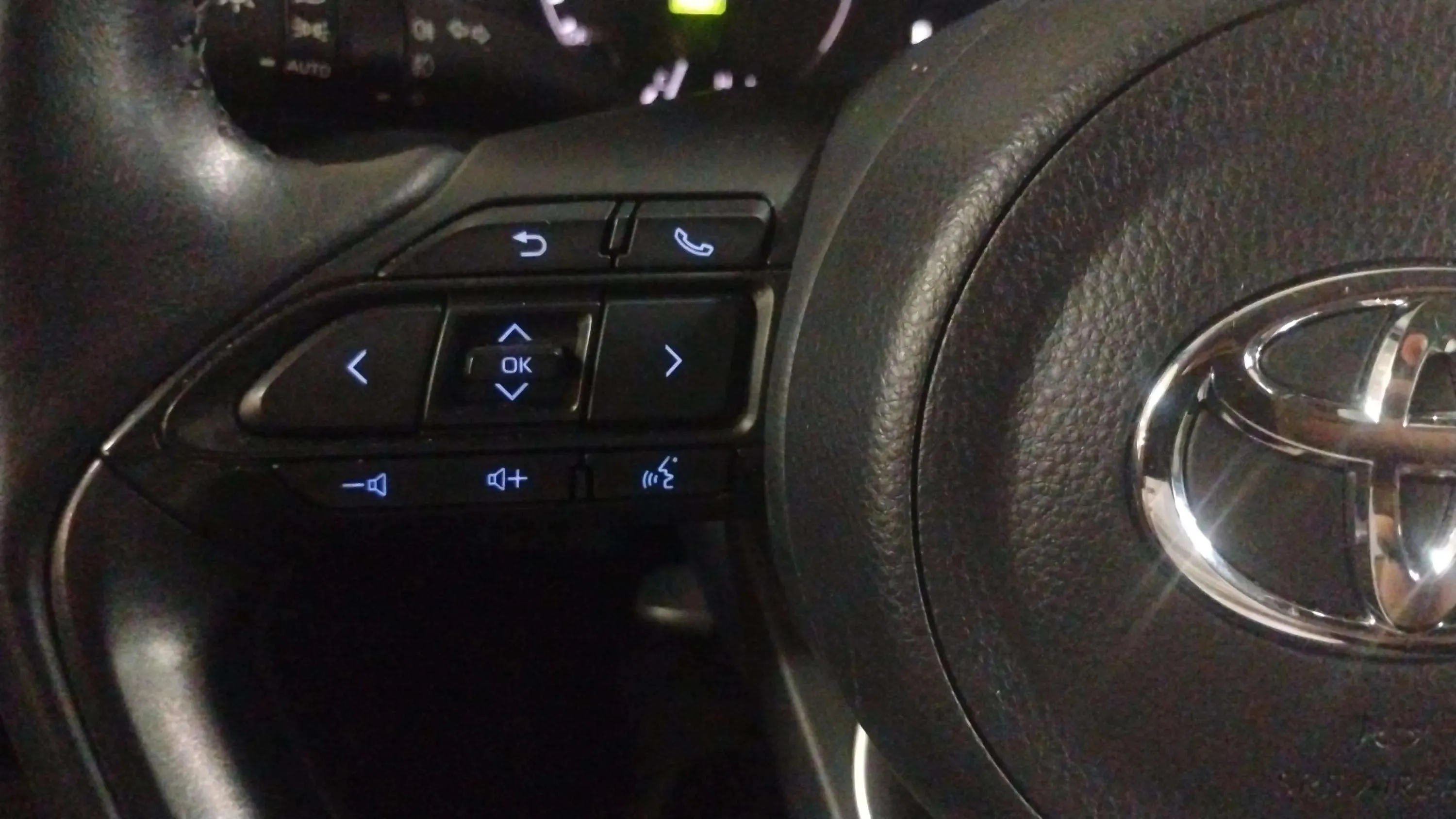 Toyota Yaris 1.5 120H Active Tech - foto 19