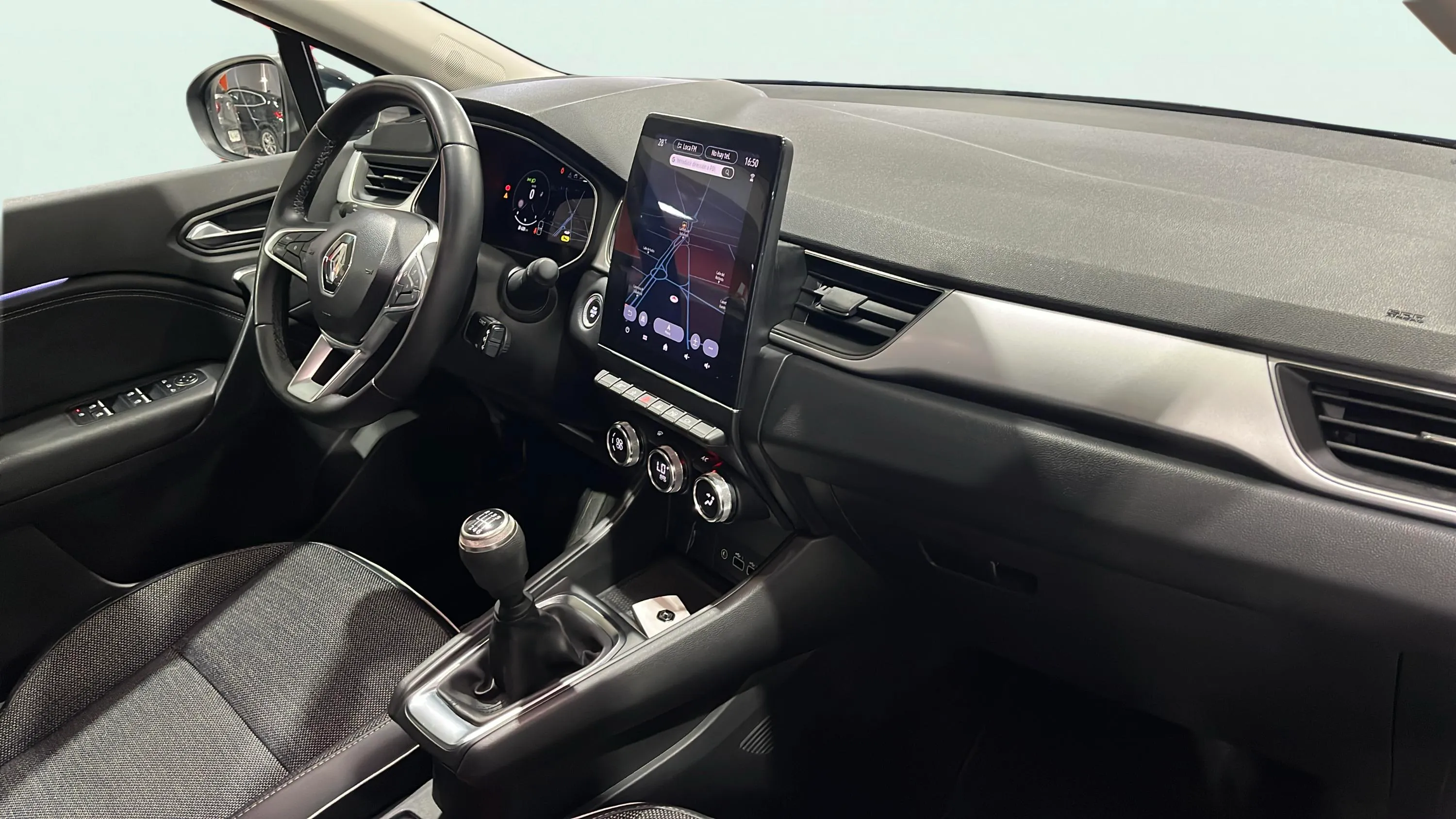 Renault Captur techno TCe - foto 12