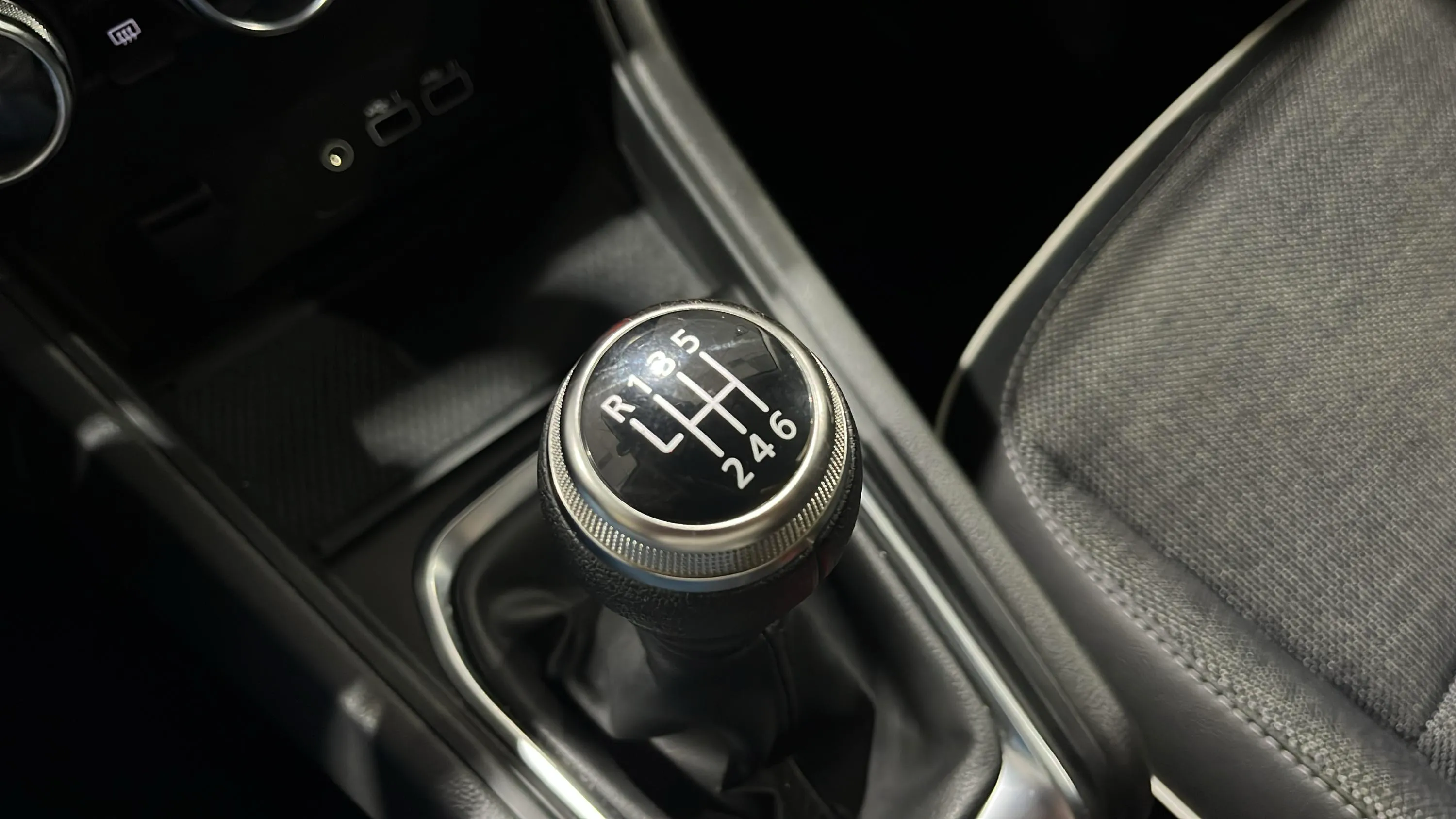 Renault Captur techno TCe - foto 26