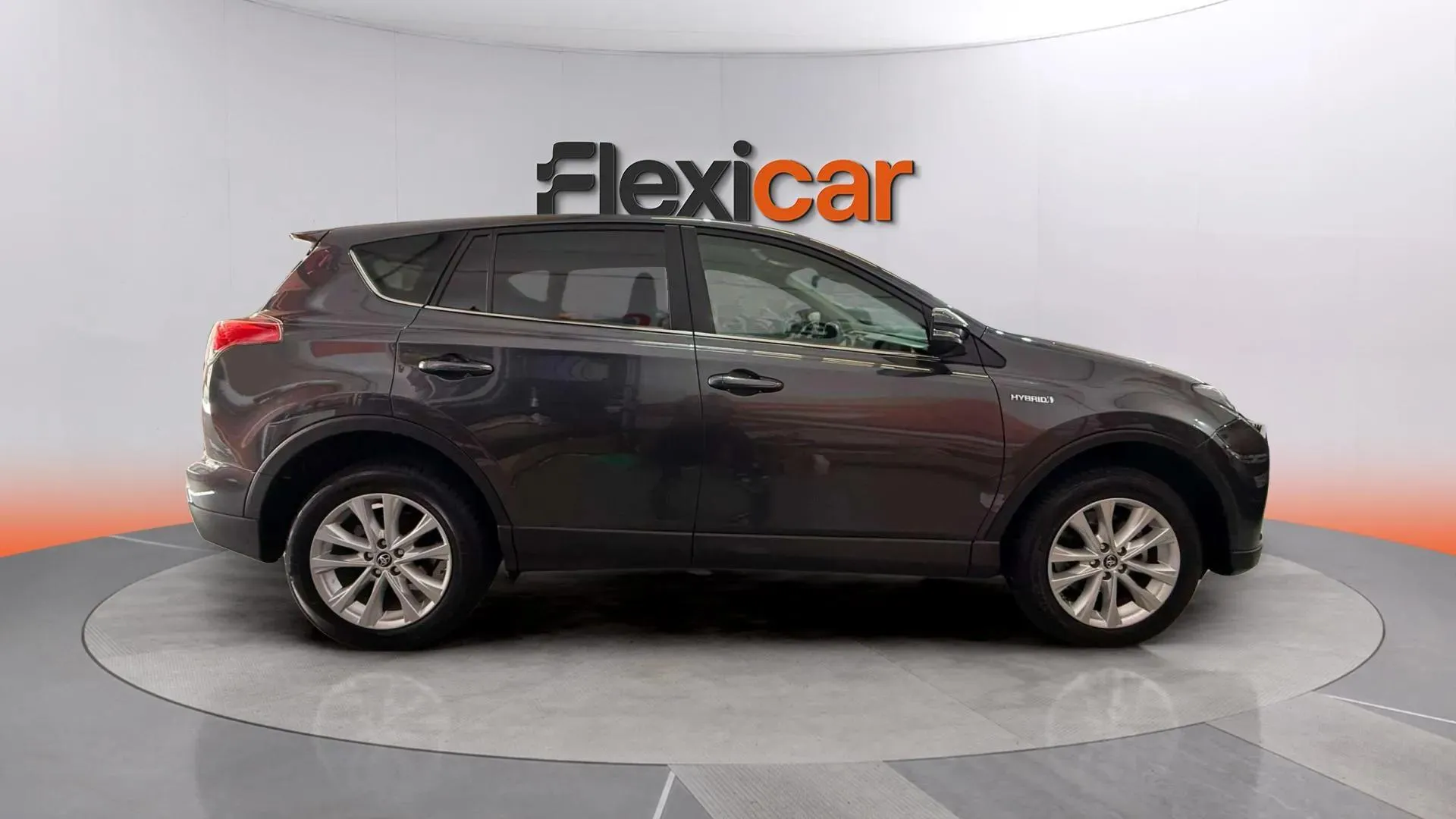 Toyota RAV4 2.5l hybrid 2WD Advance Pack Drive - foto 9