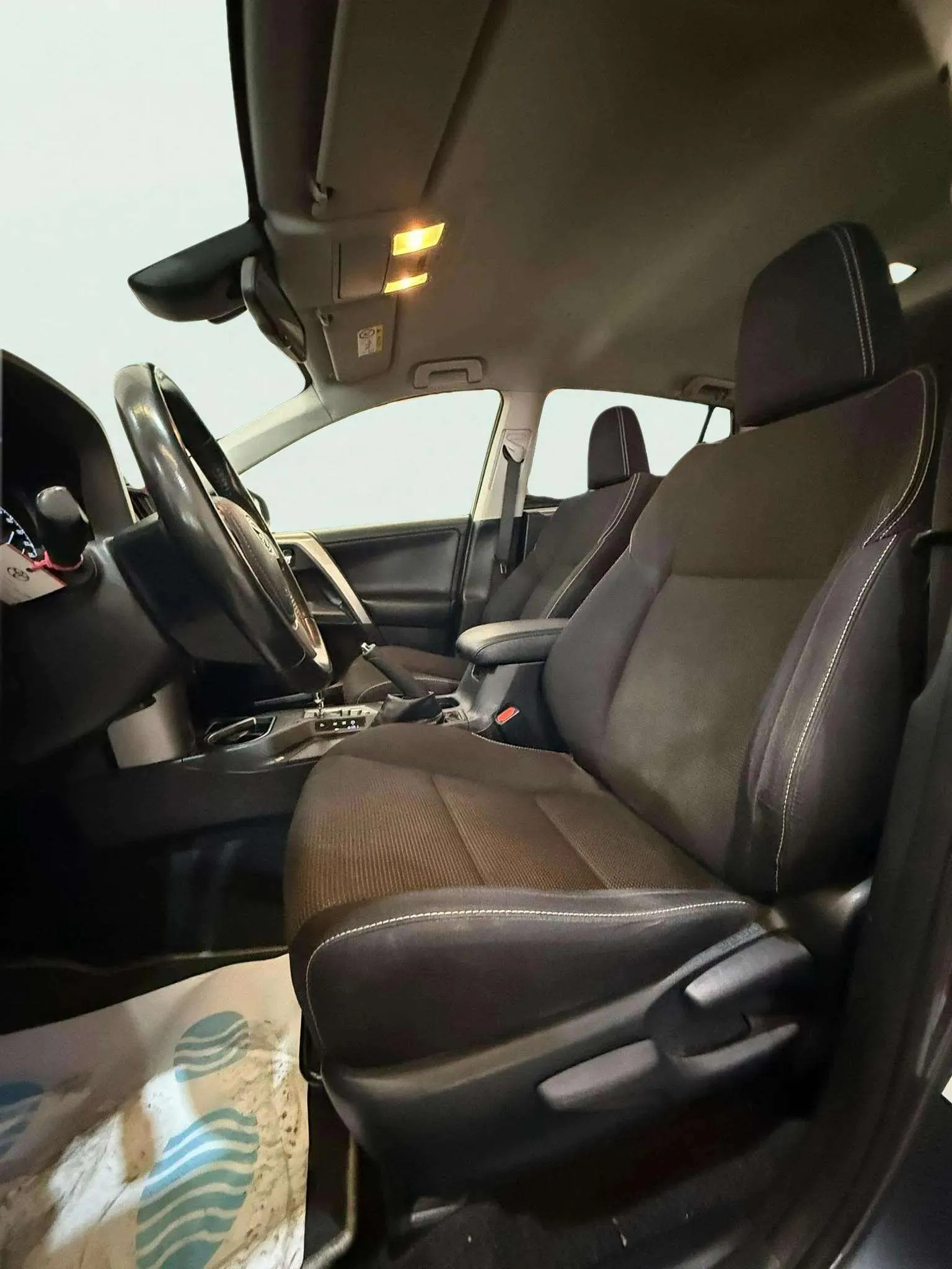 Toyota RAV4 2.5l hybrid 2WD Advance Pack Drive - foto 16