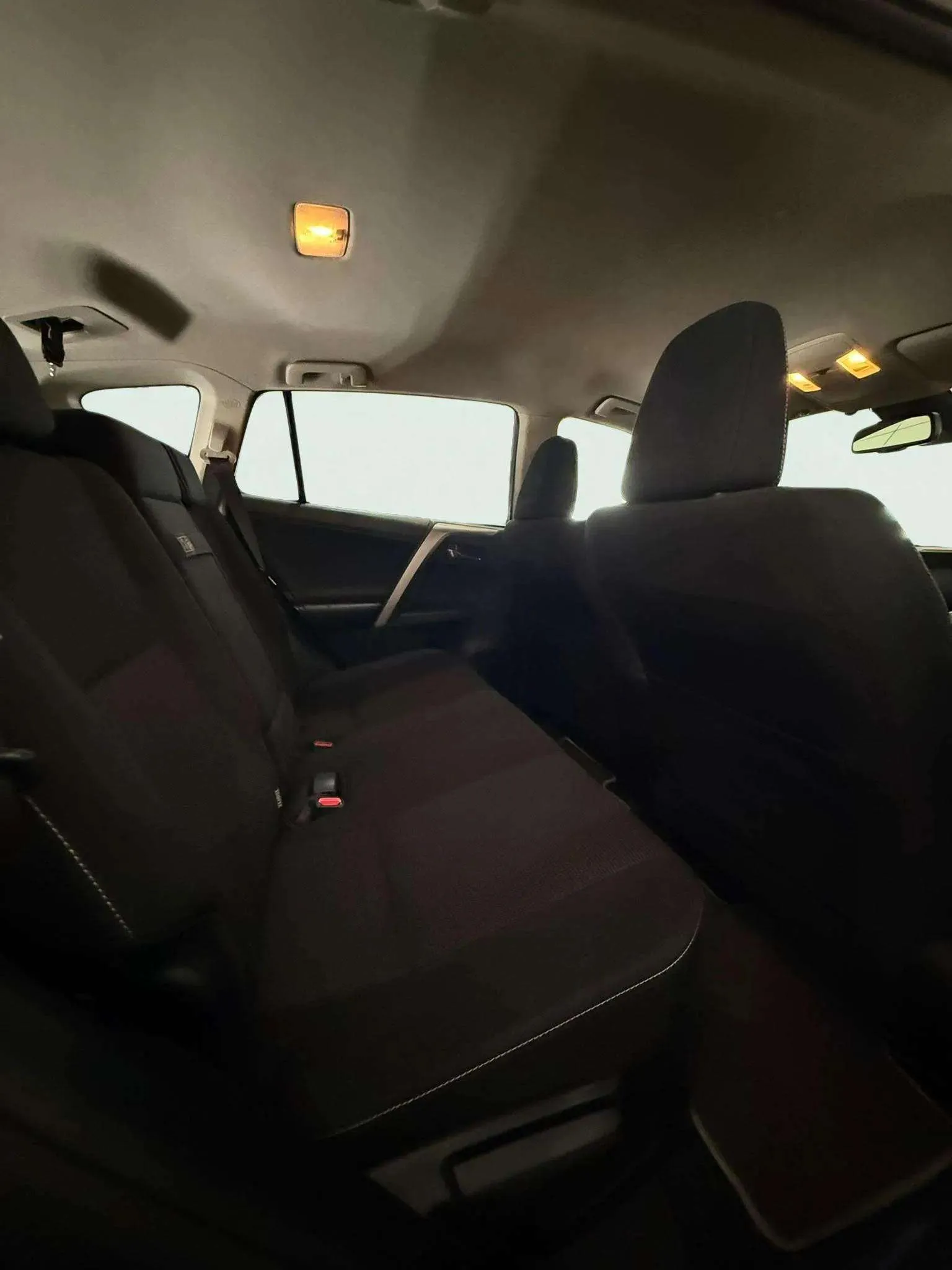 Toyota RAV4 2.5l hybrid 2WD Advance Pack Drive - foto 14