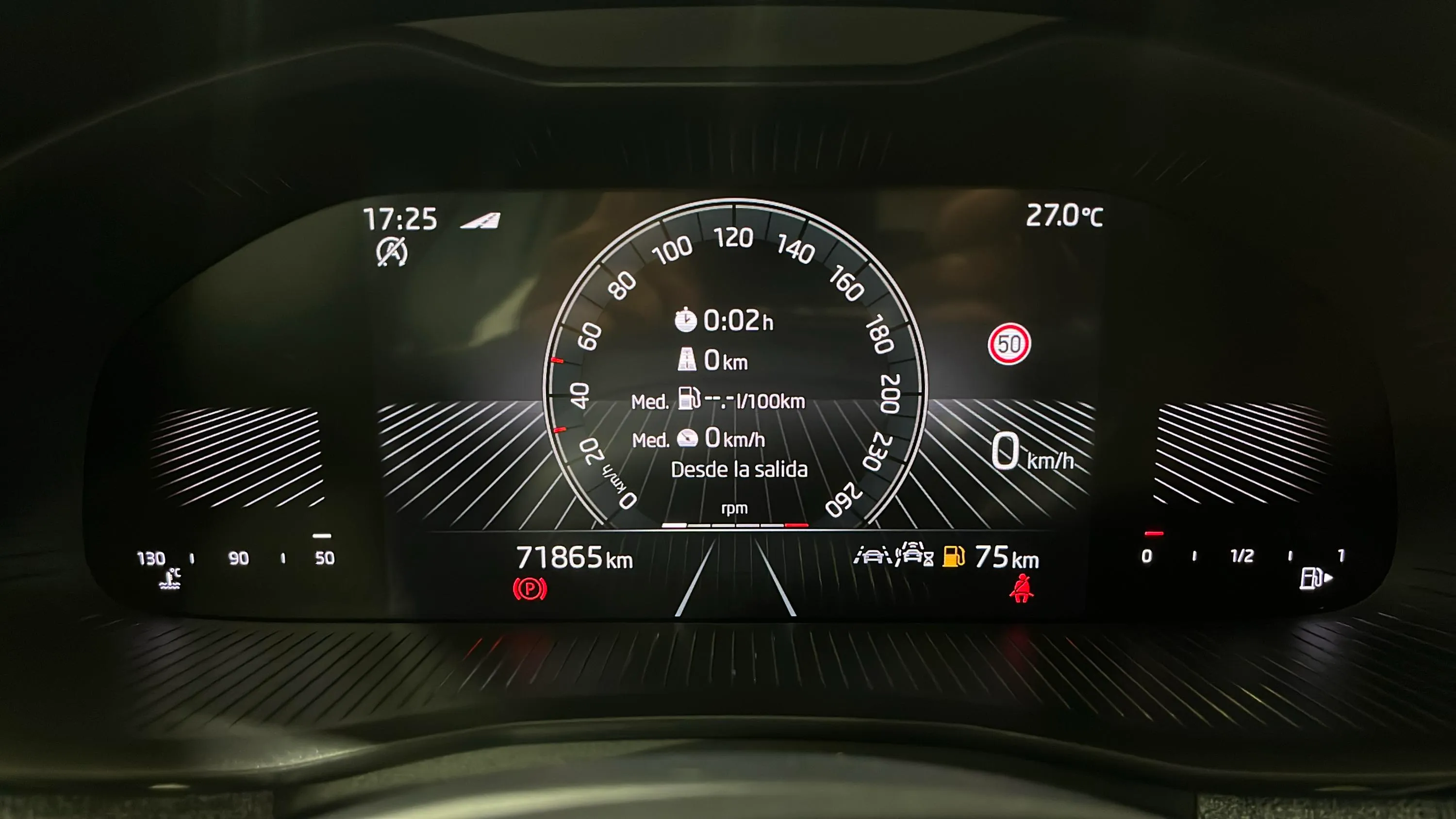 Škoda Kamiq 1.0 TSI Selection - foto 18
