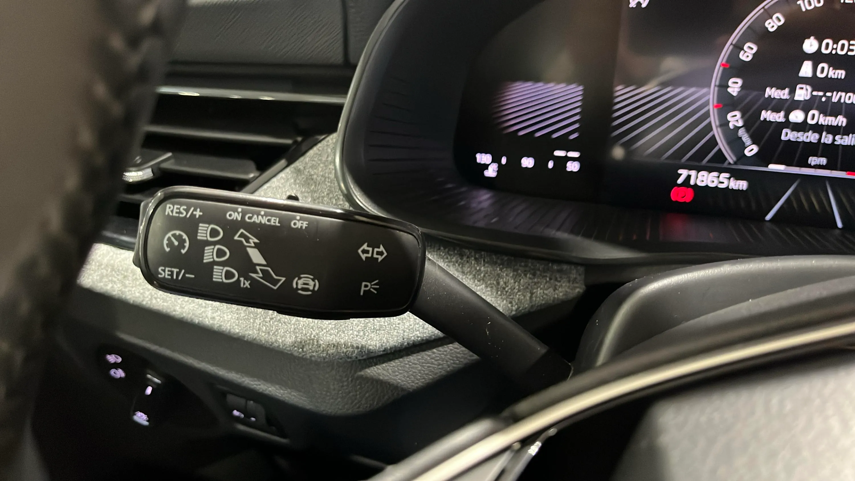 Škoda Kamiq 1.0 TSI Selection - foto 16