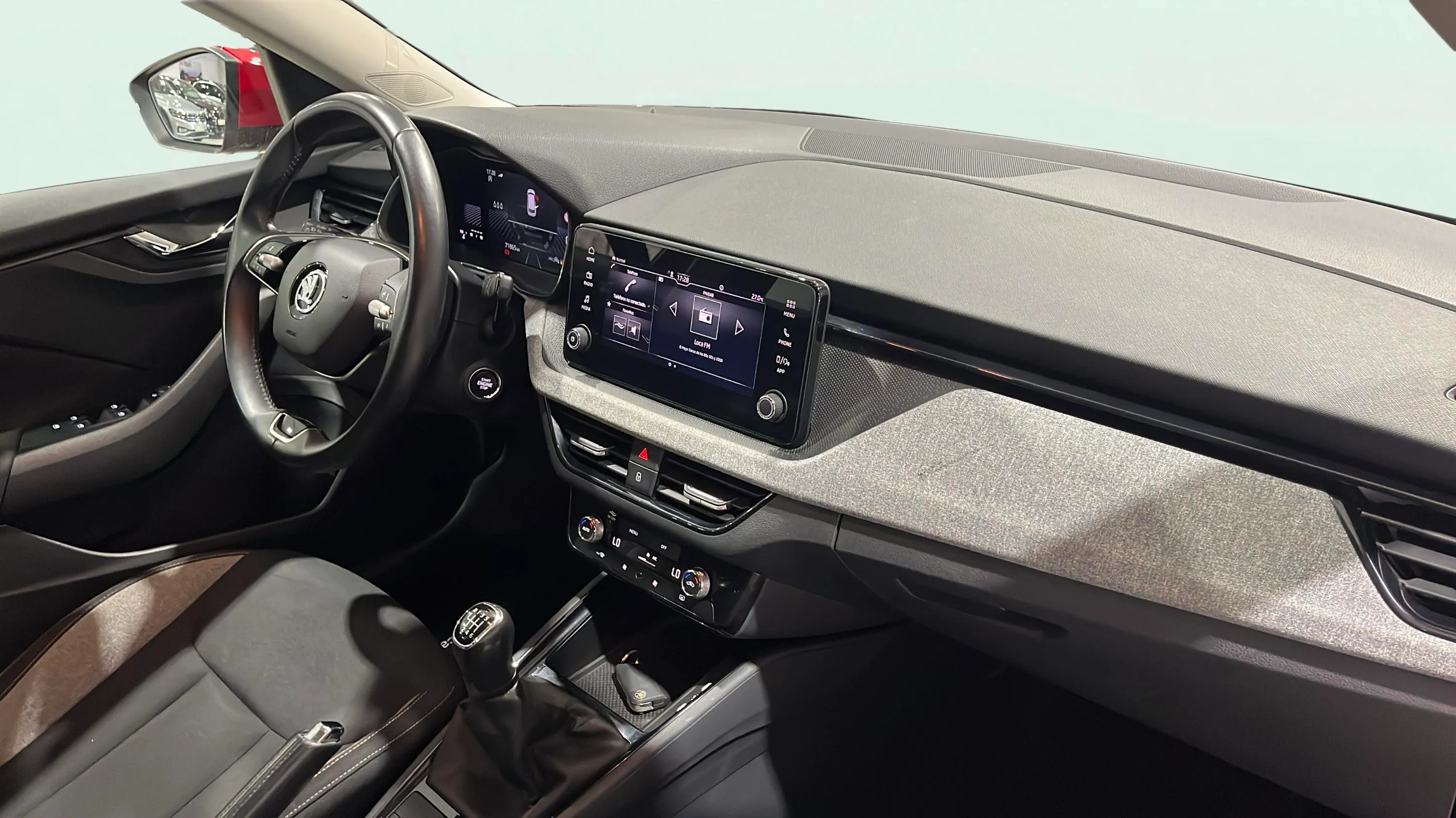 Škoda Kamiq 1.0 TSI Selection - foto 12