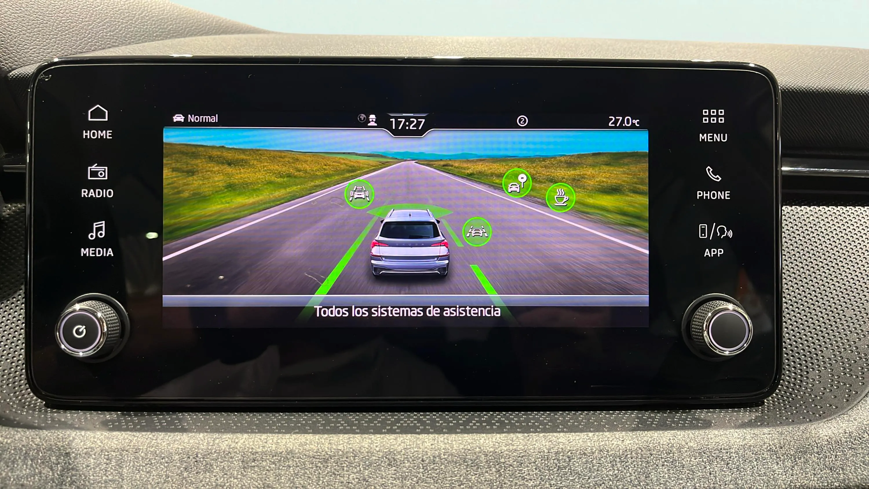 Škoda Kamiq 1.0 TSI Selection - foto 23