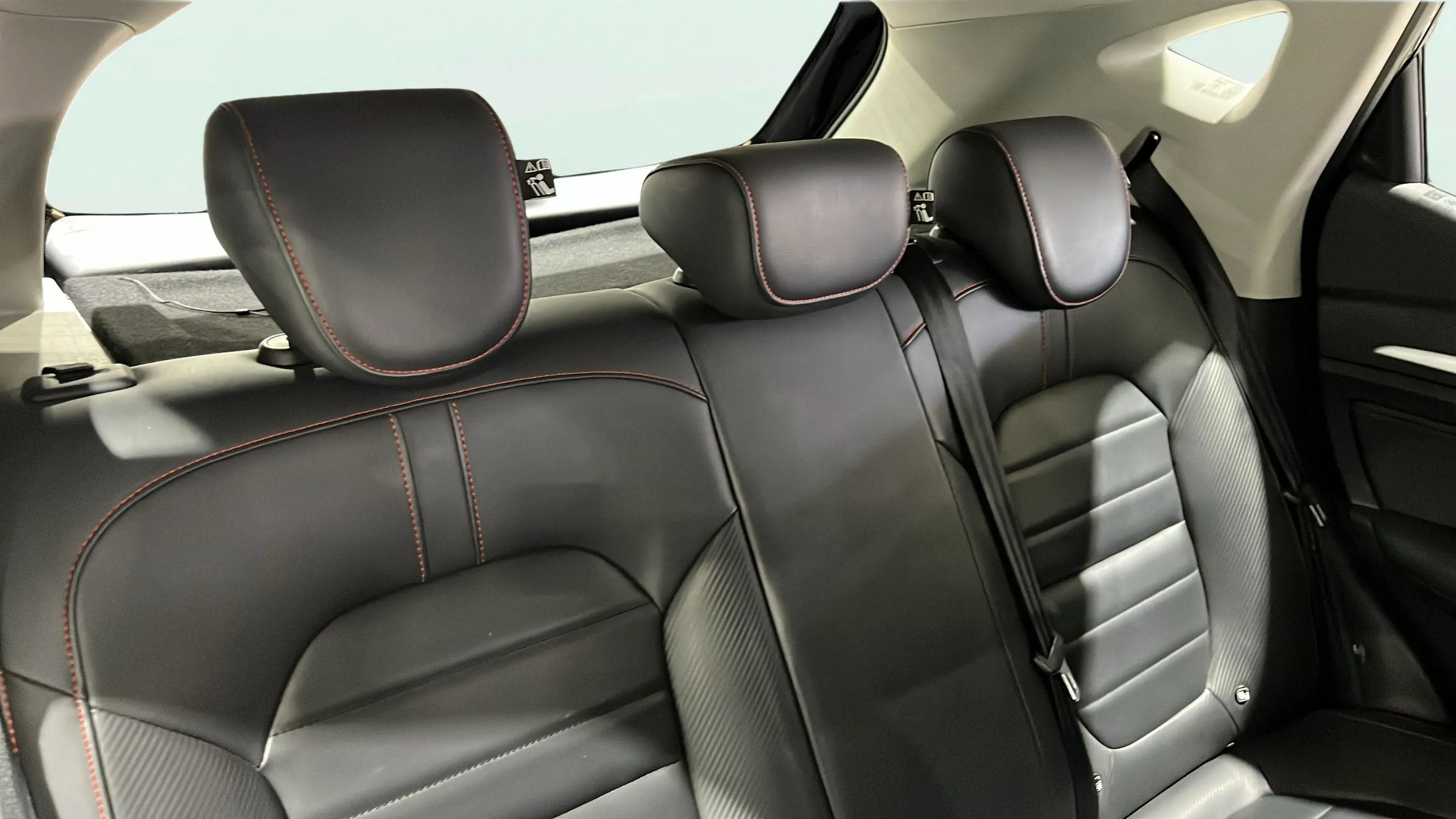 MG ZS 1.5 Luxury - foto 14