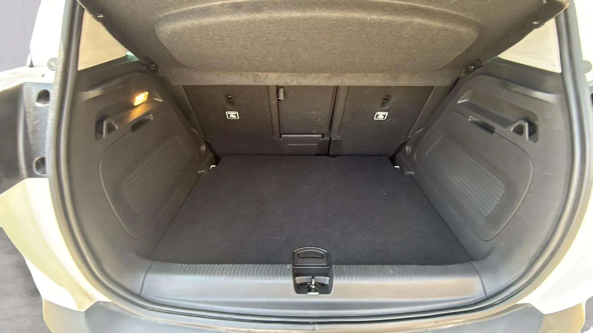 Opel Crossland 1.2 Elegance Pack - foto 22
