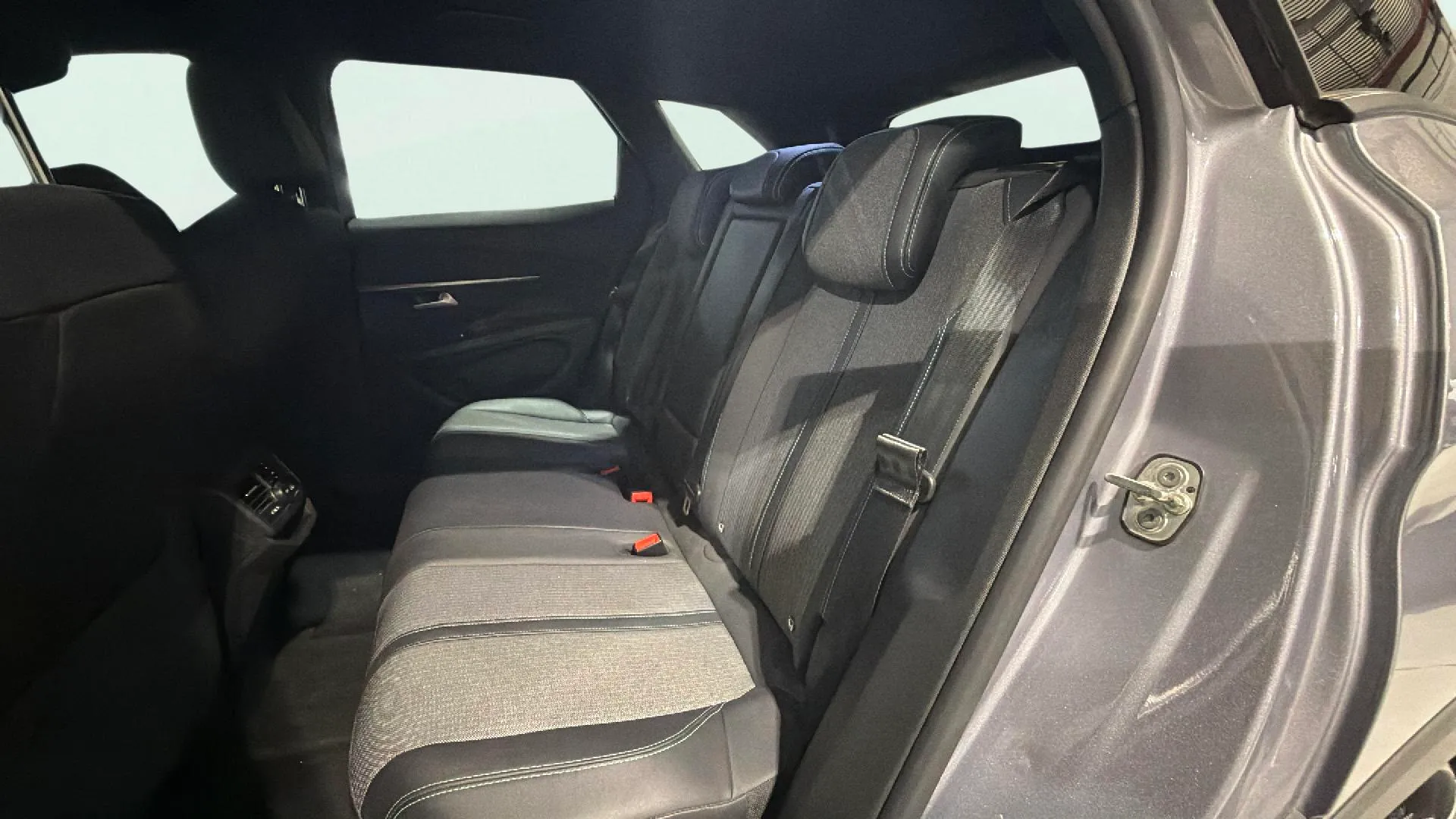 Peugeot 3008 1.2 PureTech Allure Pack - foto 17