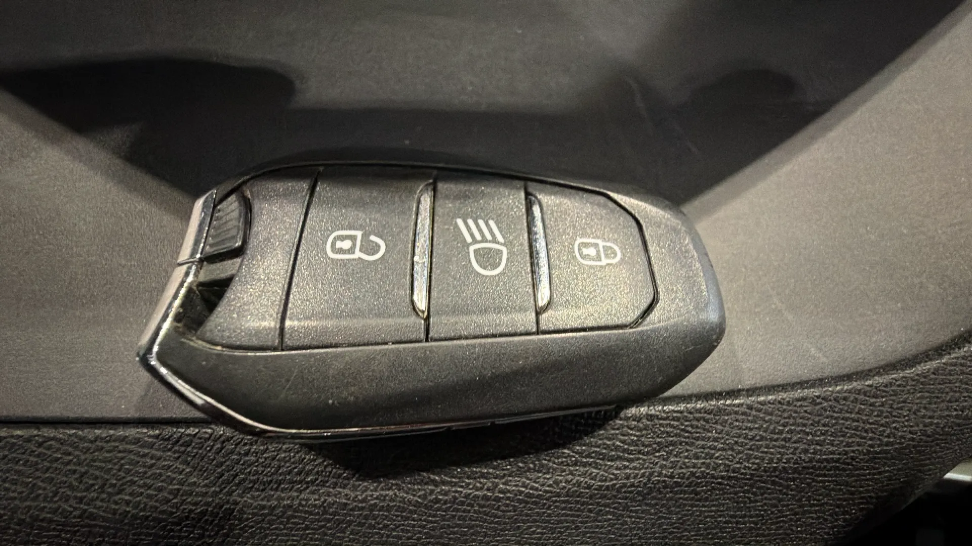 Peugeot 3008 1.2 PureTech Allure Pack - foto 14
