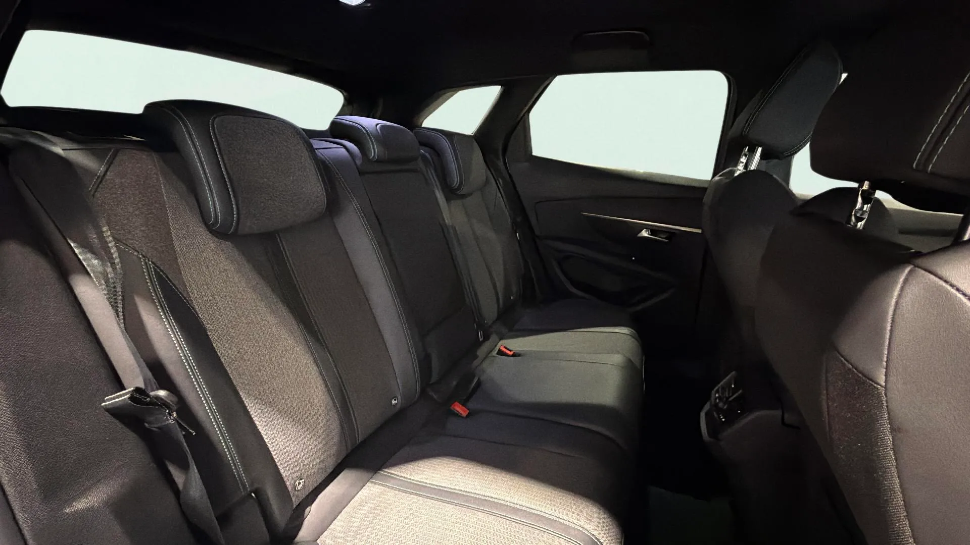Peugeot 3008 1.2 PureTech Allure Pack - foto 16