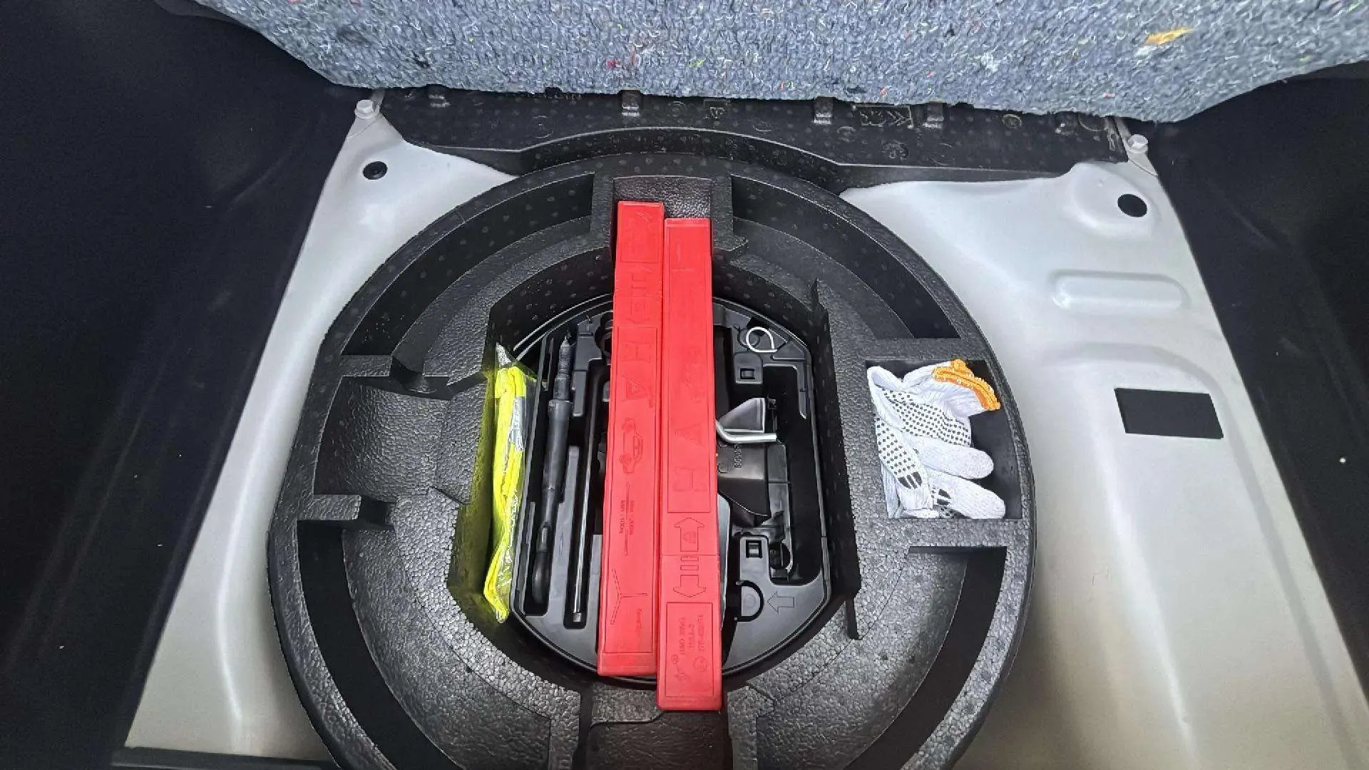 Citroën C3 PureTech Plus - foto 18