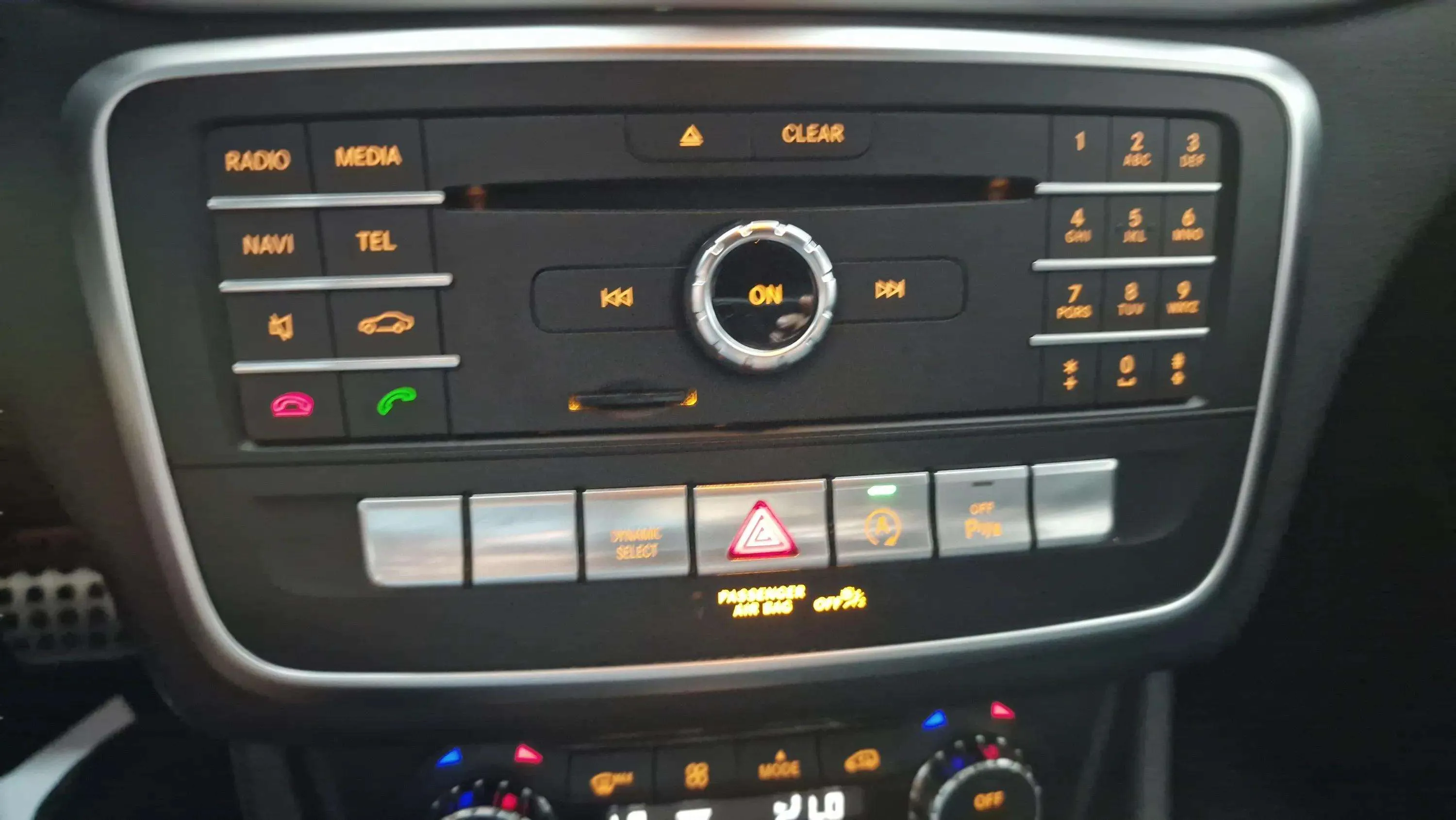 Mercedes-Benz GLA 200 d AMG Line - foto 16