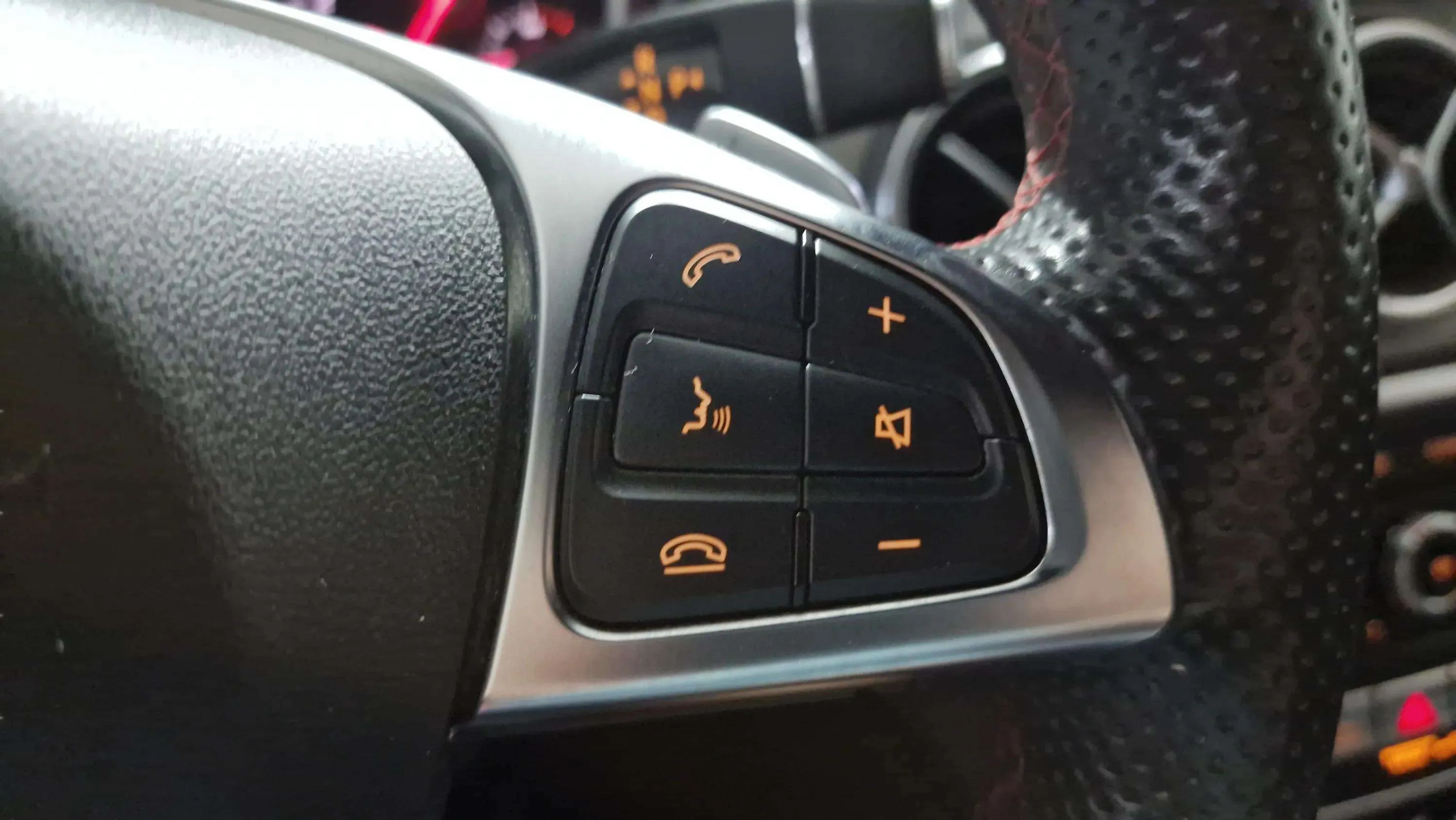 Mercedes-Benz GLA 200 d AMG Line - foto 15