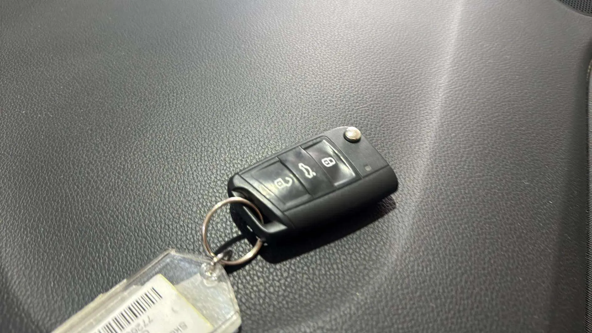 Škoda Kamiq 1.0 TSI Selection - foto 26