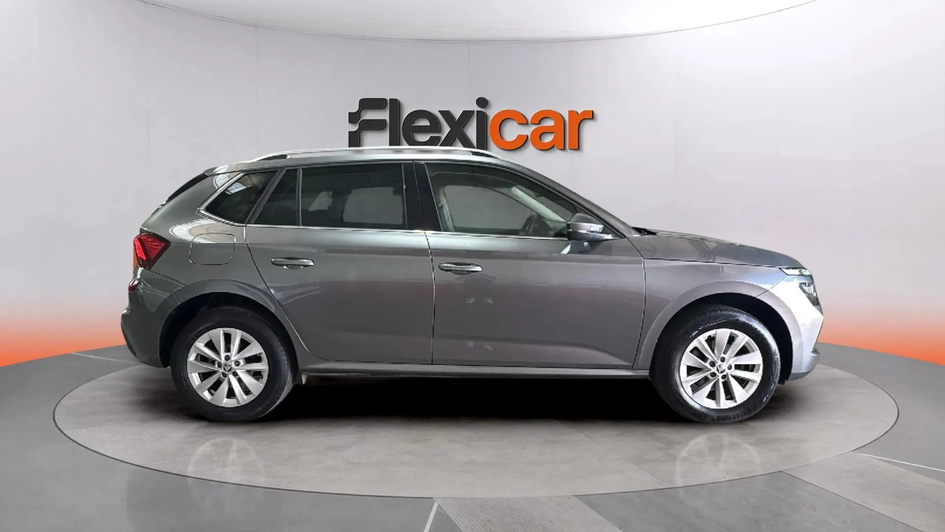 Škoda Kamiq 1.0 TSI Selection - foto 8