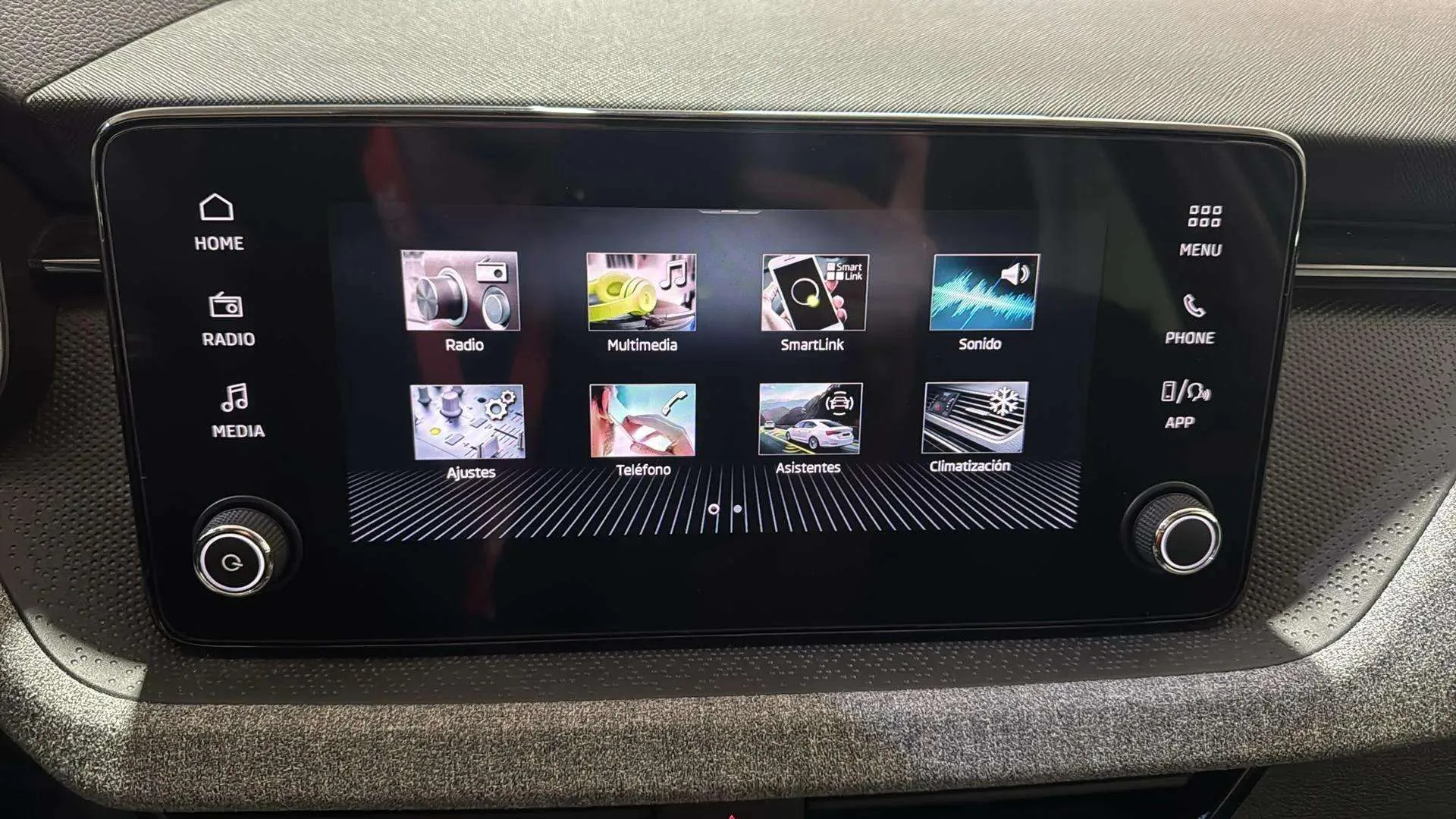 Škoda Kamiq 1.0 TSI Selection - foto 14