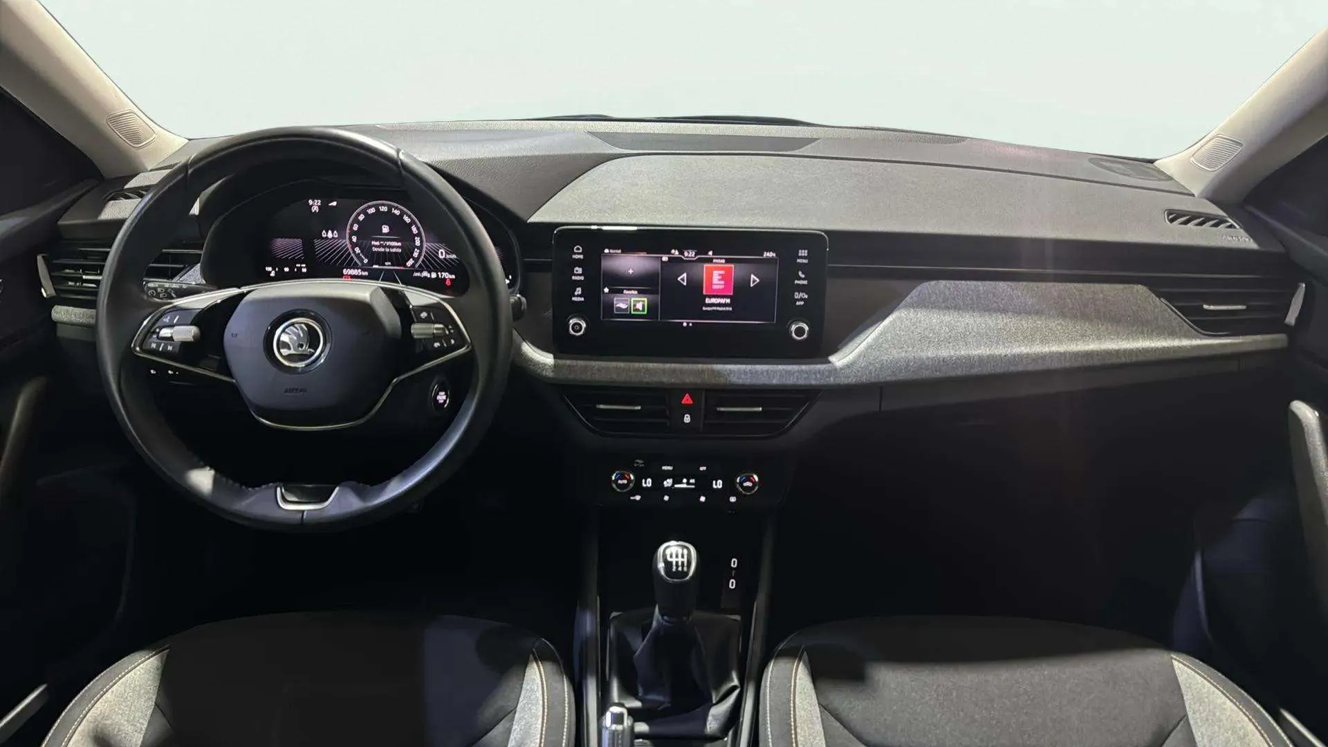 Škoda Kamiq 1.0 TSI Selection - foto 11