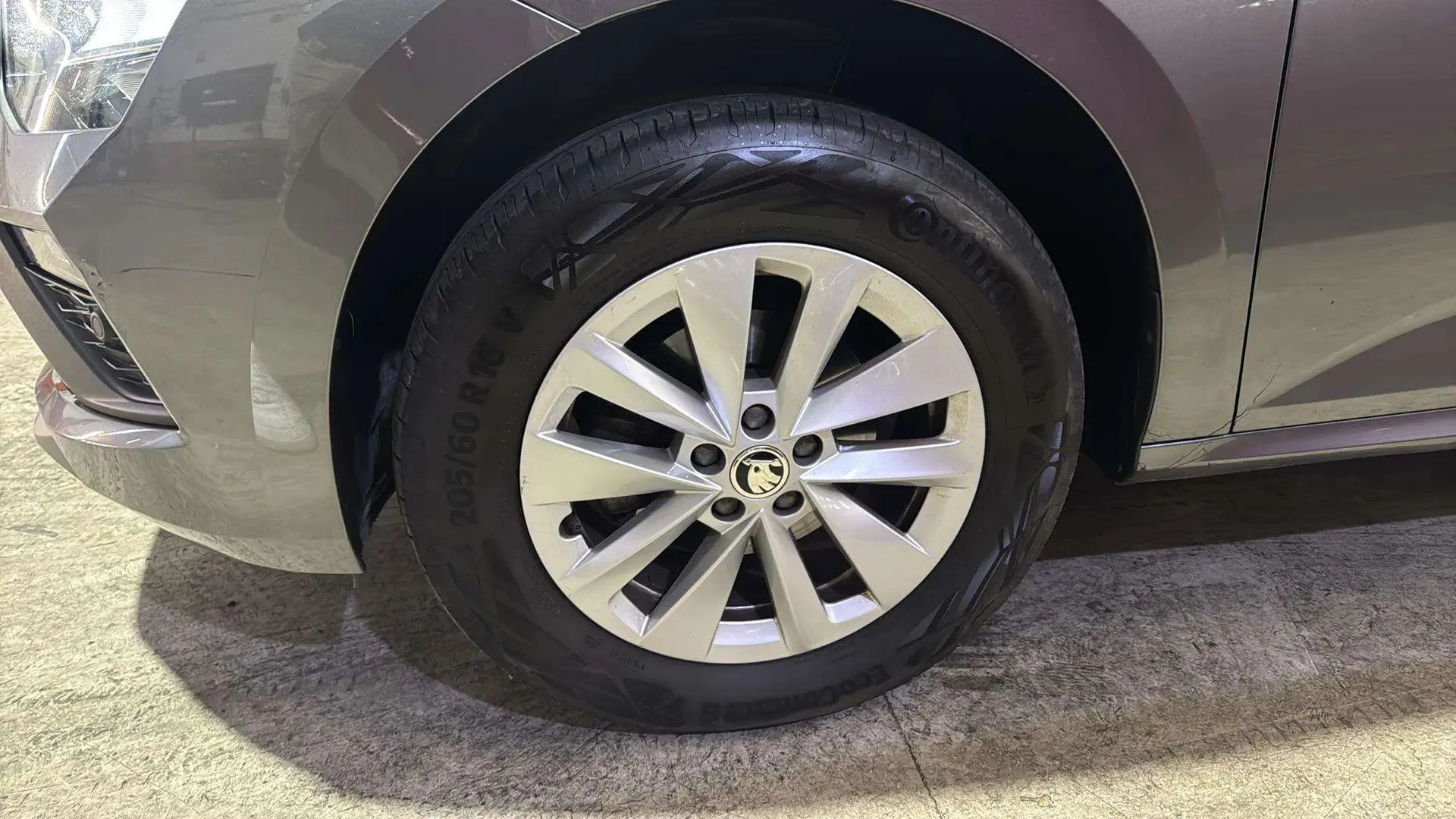 Škoda Kamiq 1.0 TSI Selection - foto 28